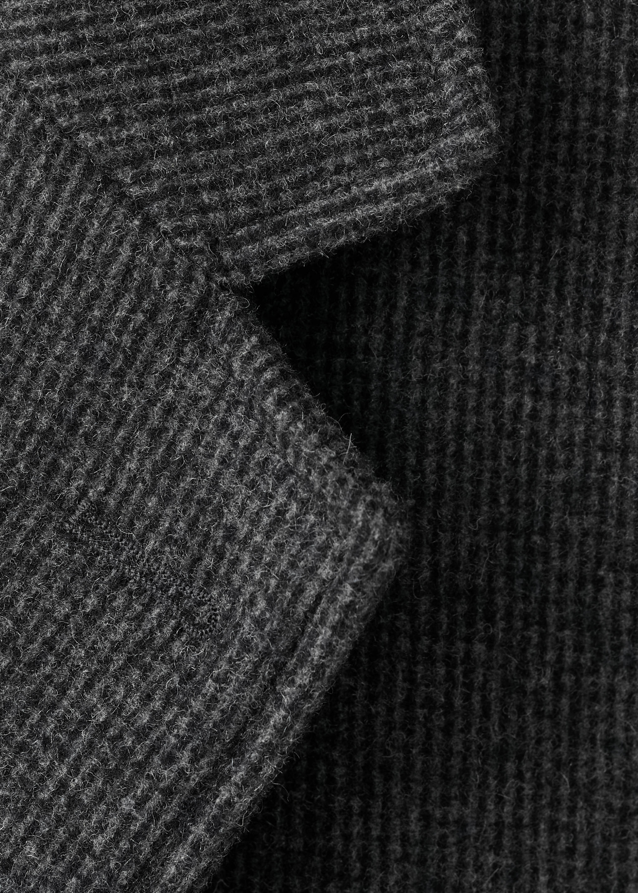 Lightweight recycled wool coat - Details of the article 0