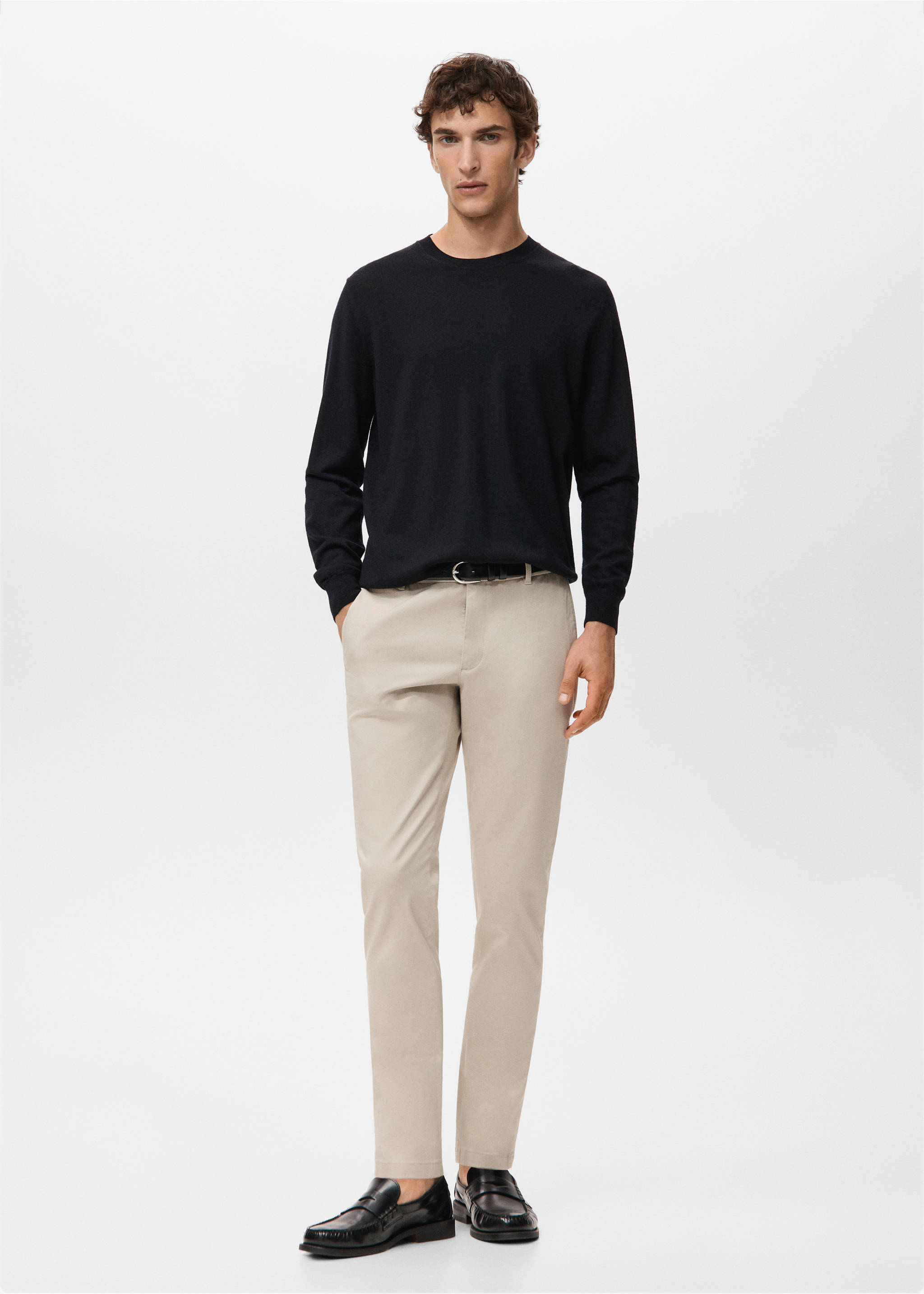 Pantalon Barna super slim-fit chino en sergé - Plan général, Sable. Ref: 27041187-00.