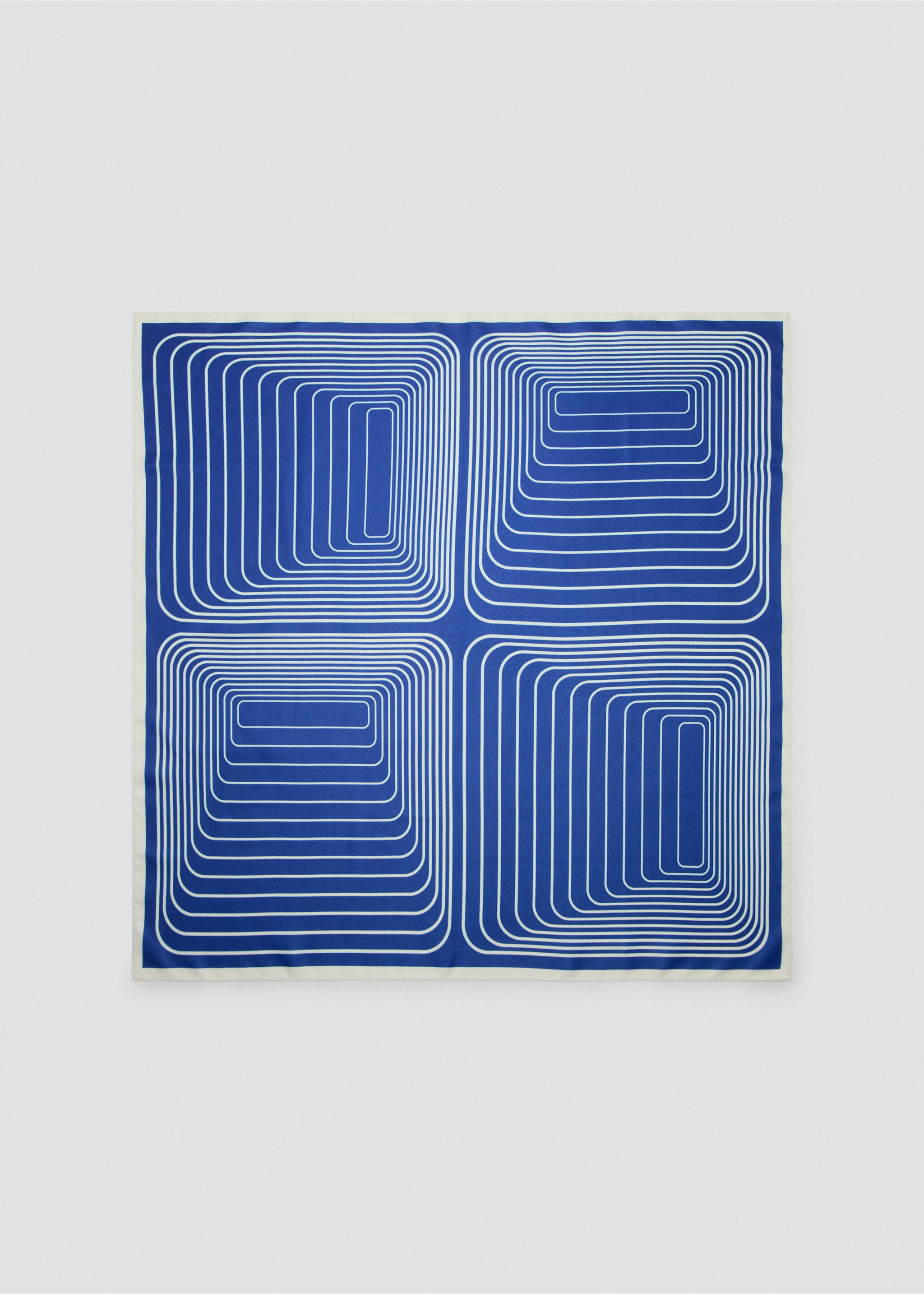 Mouchoir satiné à carreaux - Article sans modèle, Bleu. Ref: 27041198-00.