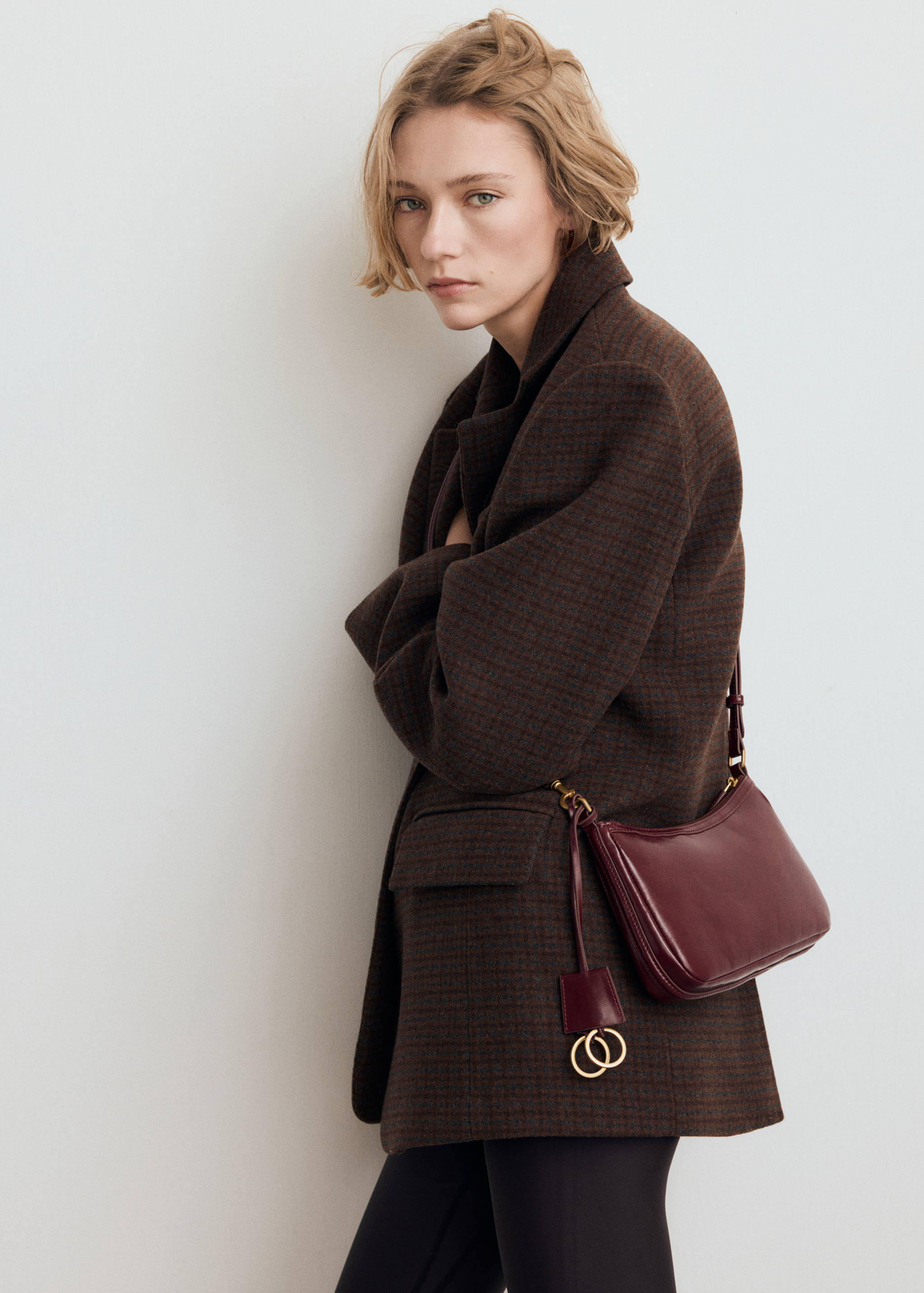 Crossbody bag with charms and rings - General plane