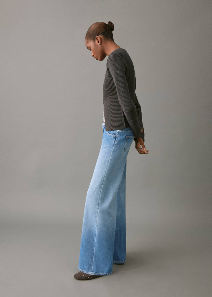 Low-waist wide-leg jeans — Medium Blue