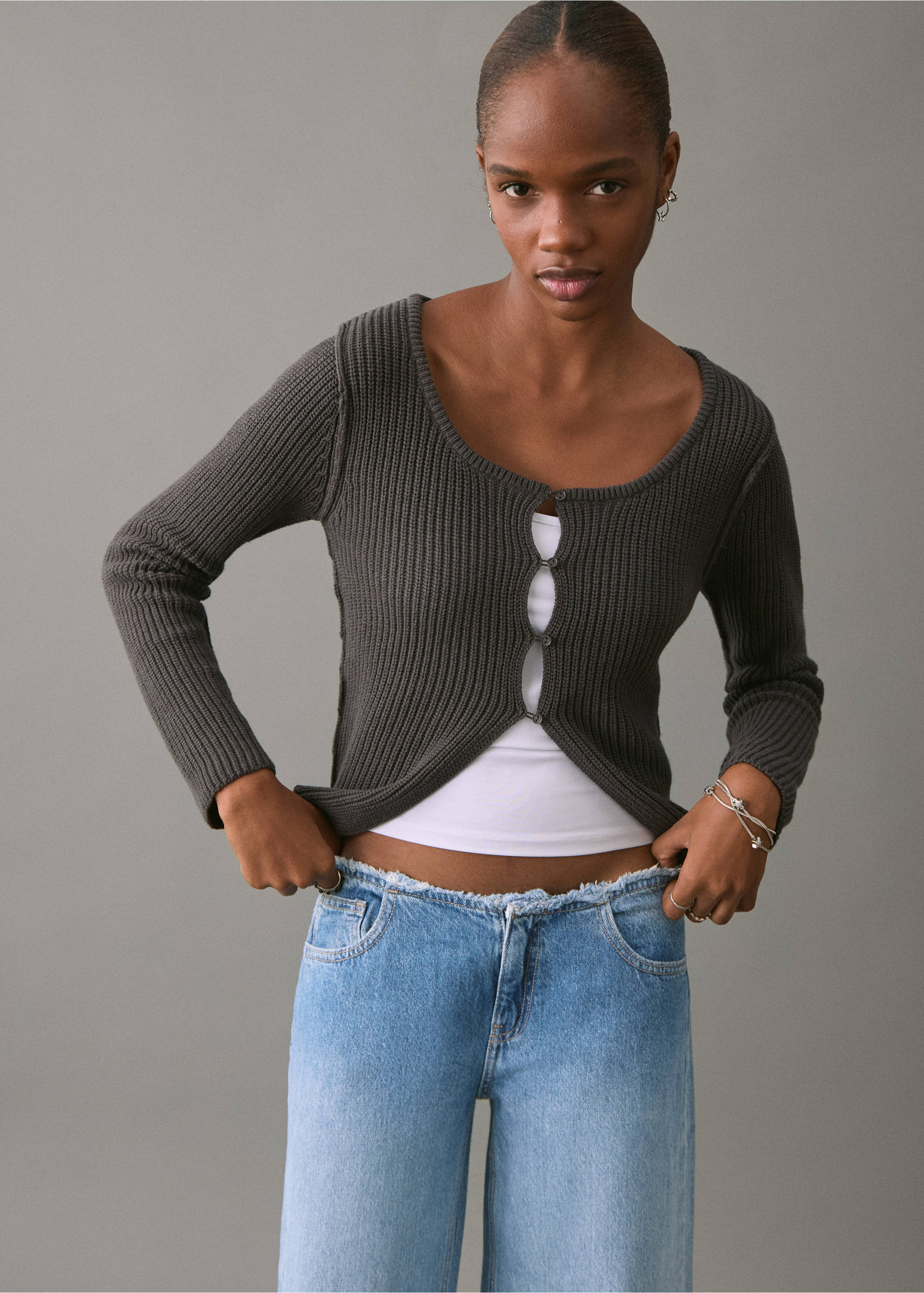 Low-waist wide-leg jeans - Details of the article 1, Medium Blue. Ref: 27041212-01.