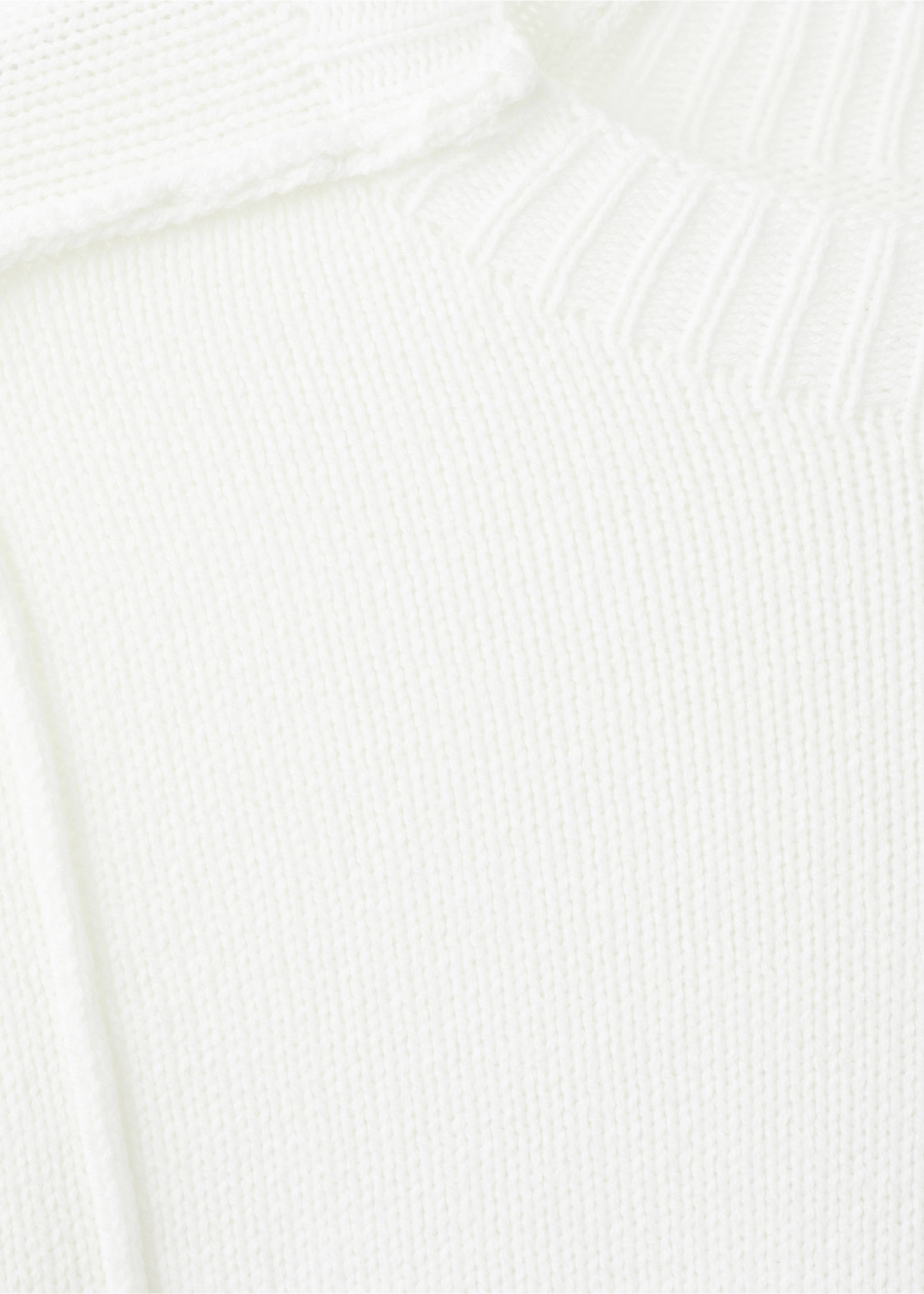 Knitted sweater with seams - Details of the article 8, Off White. Ref: 27041214-00.