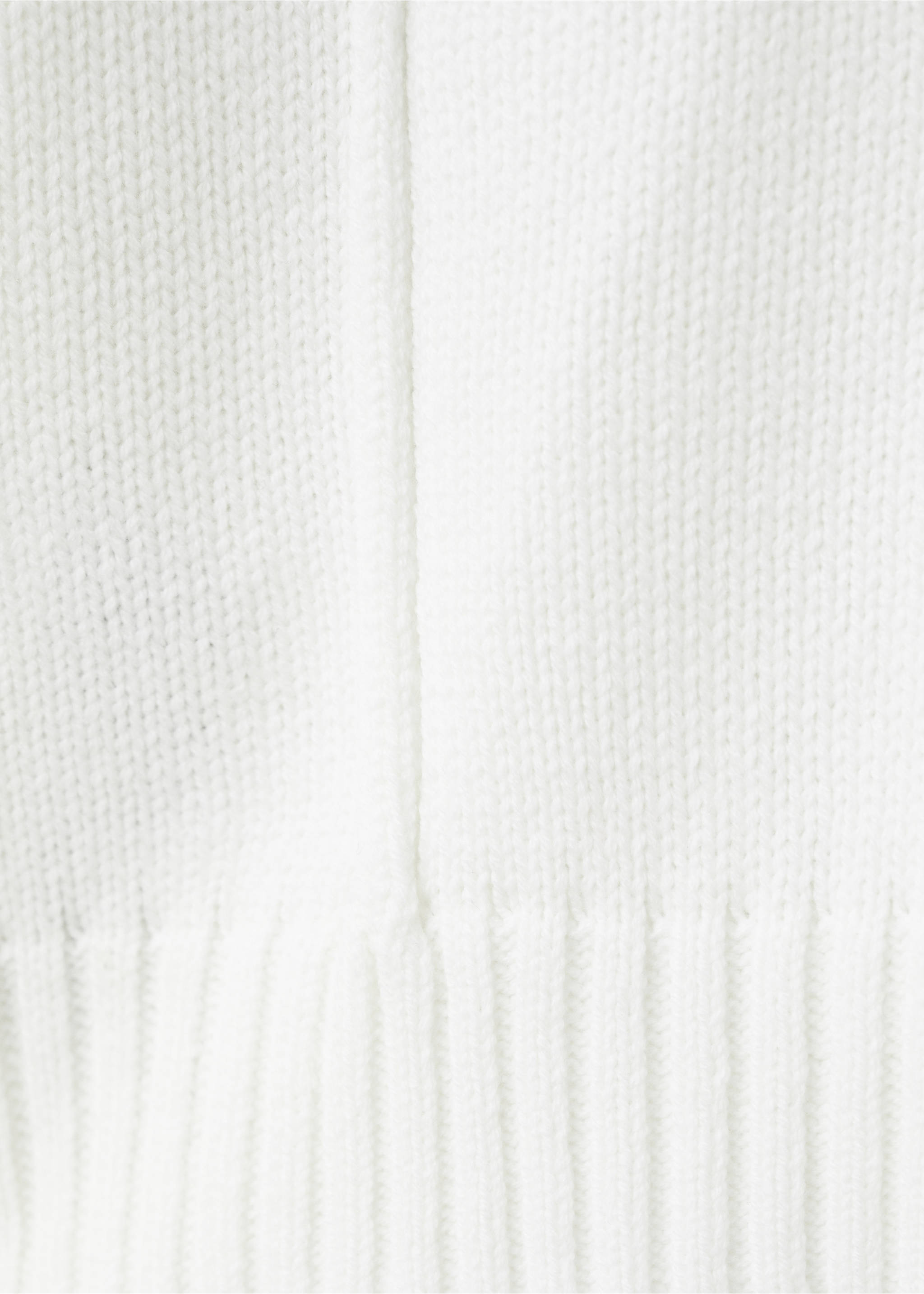 Knitted sweater with seams - Details of the article 0, Off White. Ref: 27041214-00.
