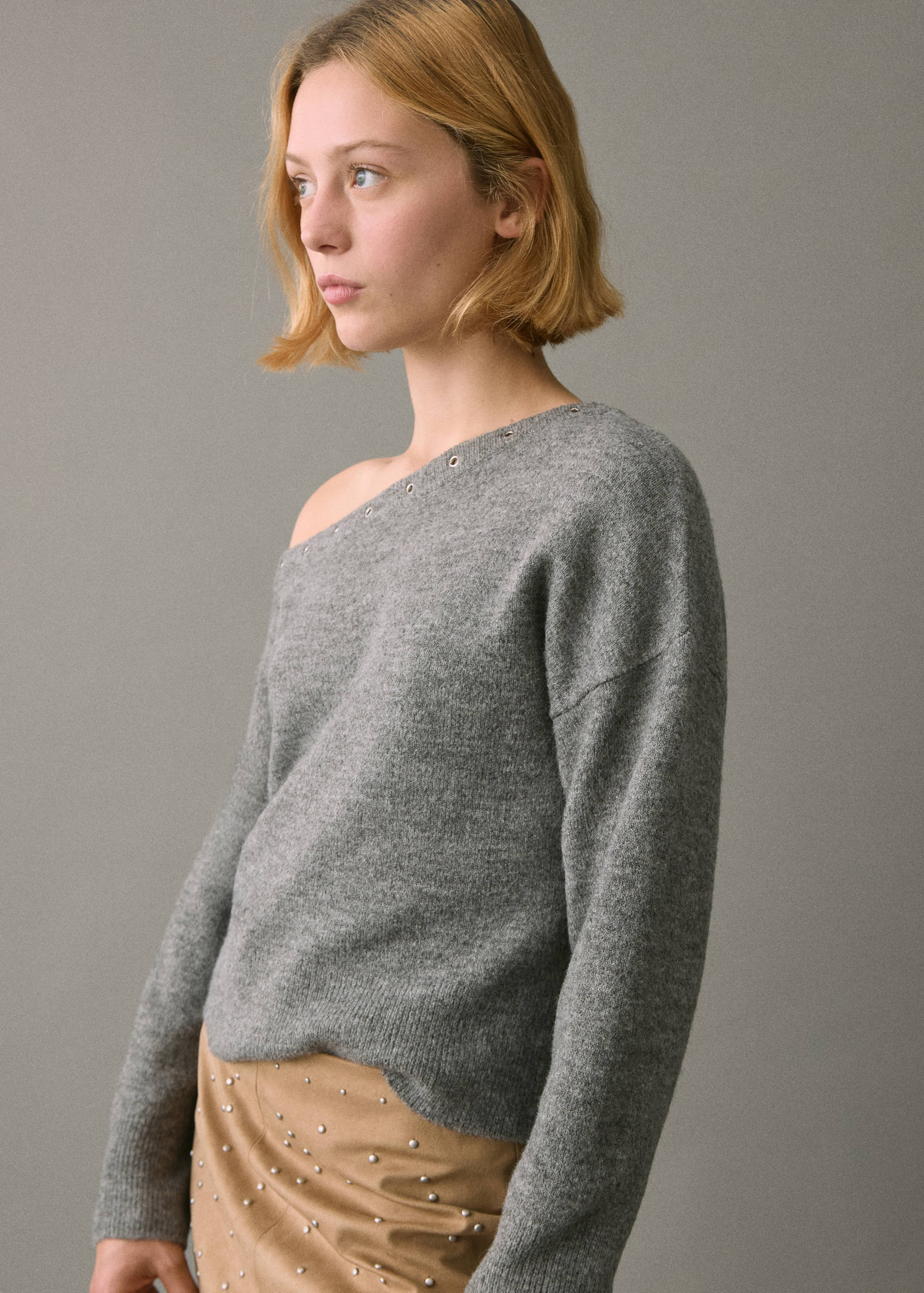 Pull à clous asymétrique - Détail de l'article 2