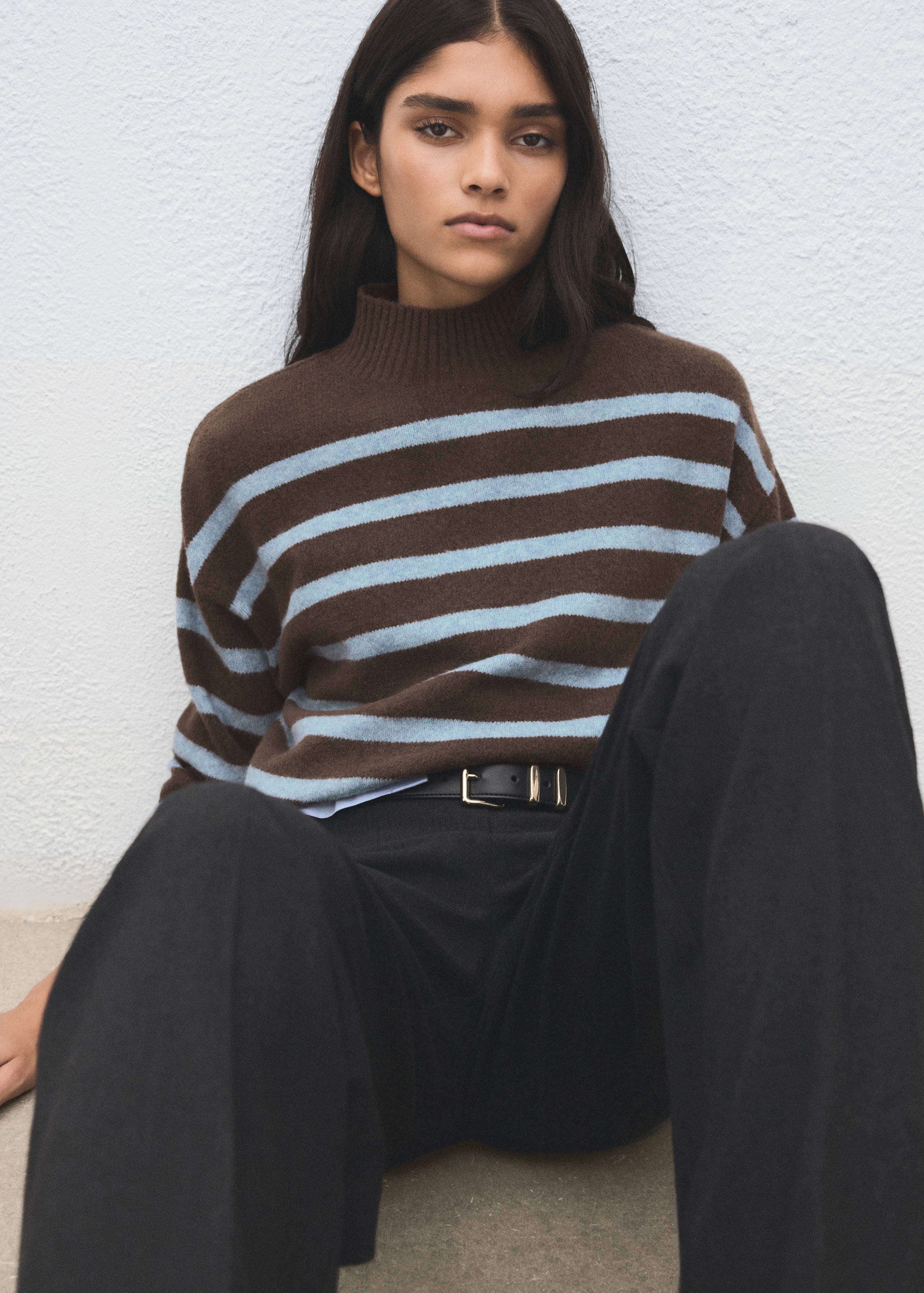Oversized striped turtleneck sweater - Details of the article 2