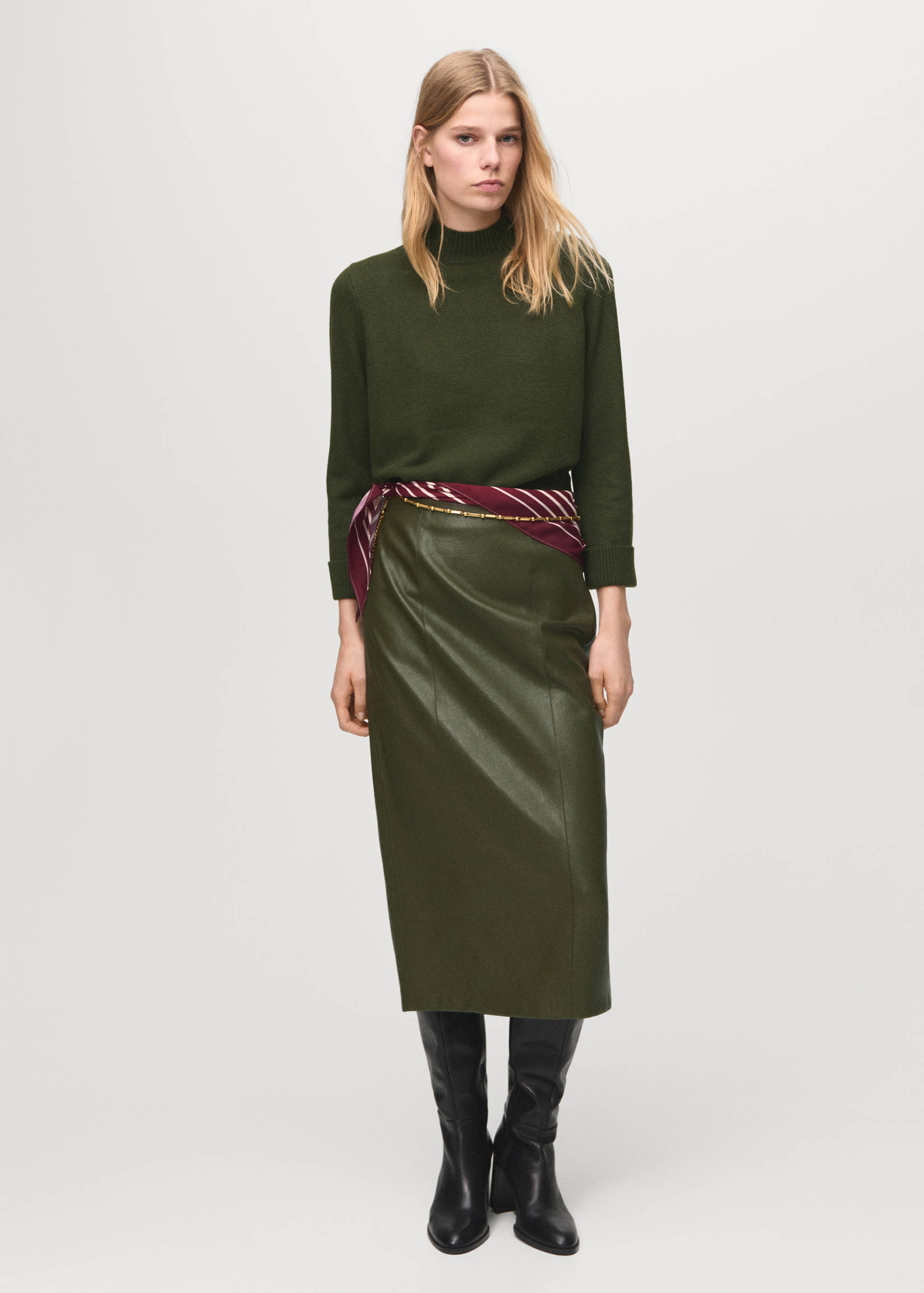 كنزة بياقة بيركنز مع أزرار - رؤية عامة