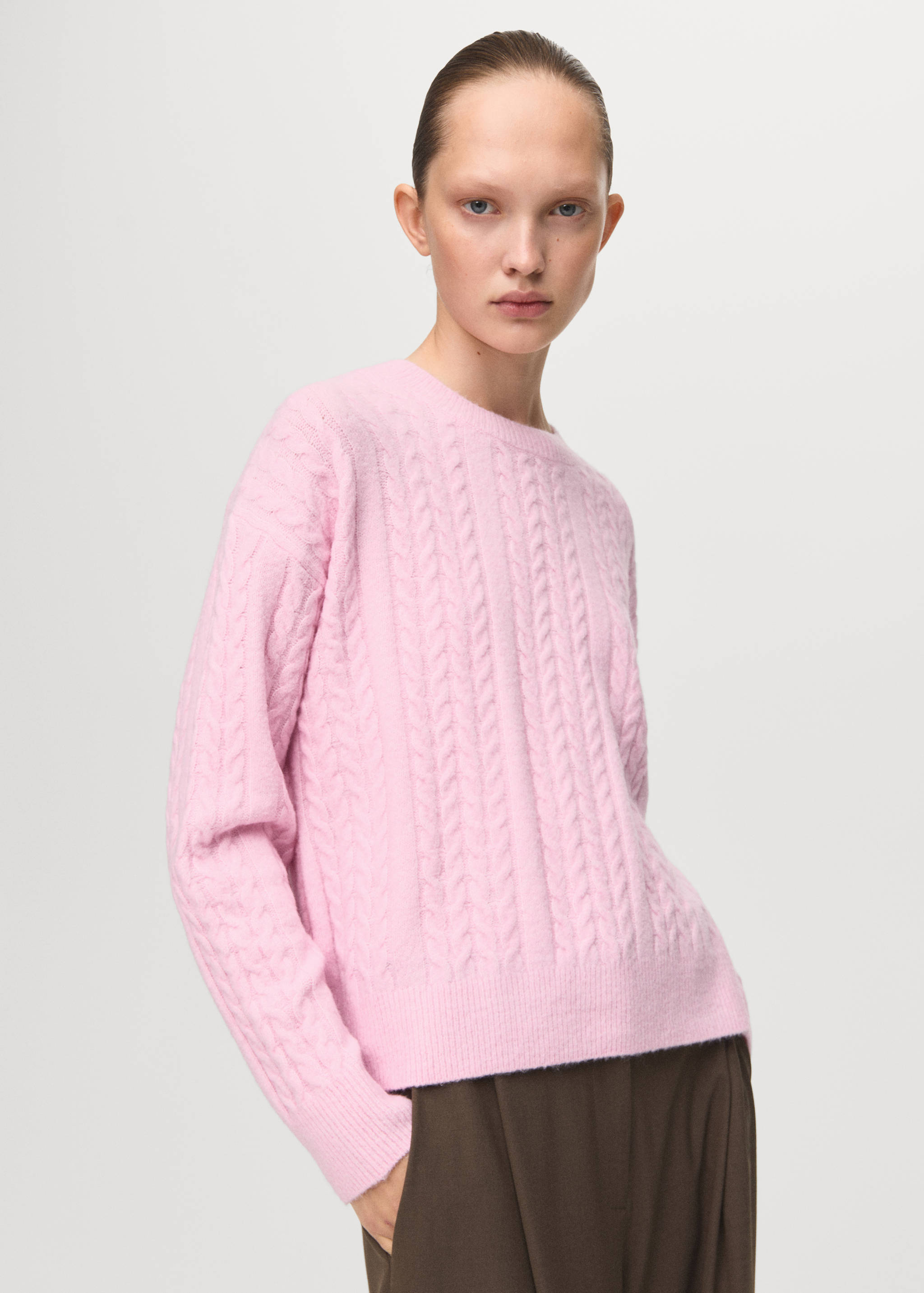 Braided knitted sweater - Medium plane