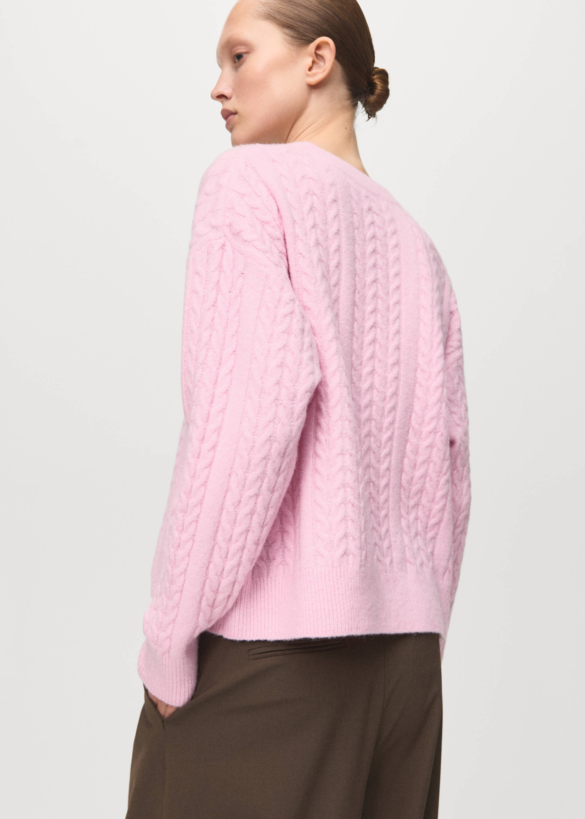 Braided knitted sweater - Reverse of the article