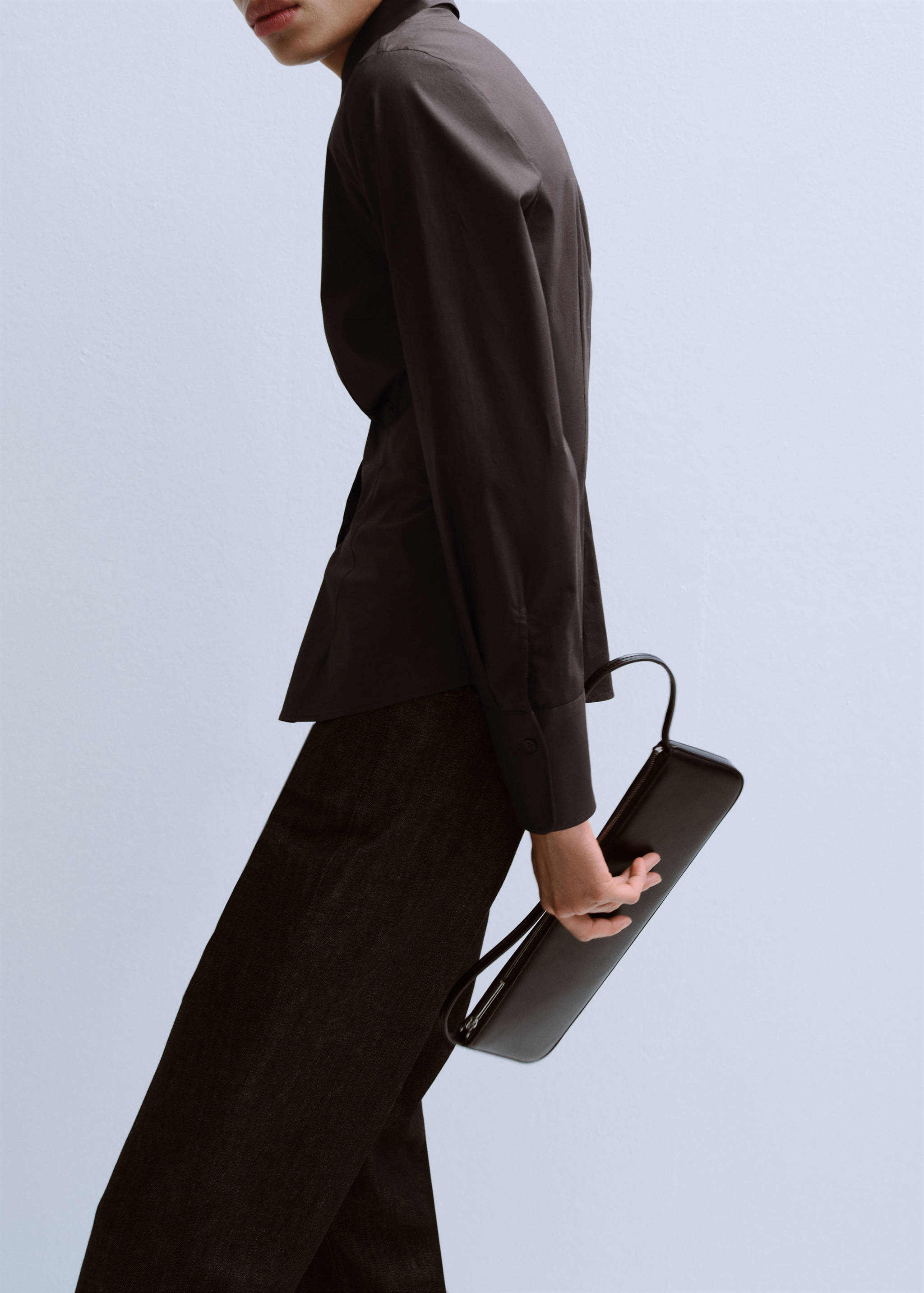 Chemise popeline cintrée - Plan moyen