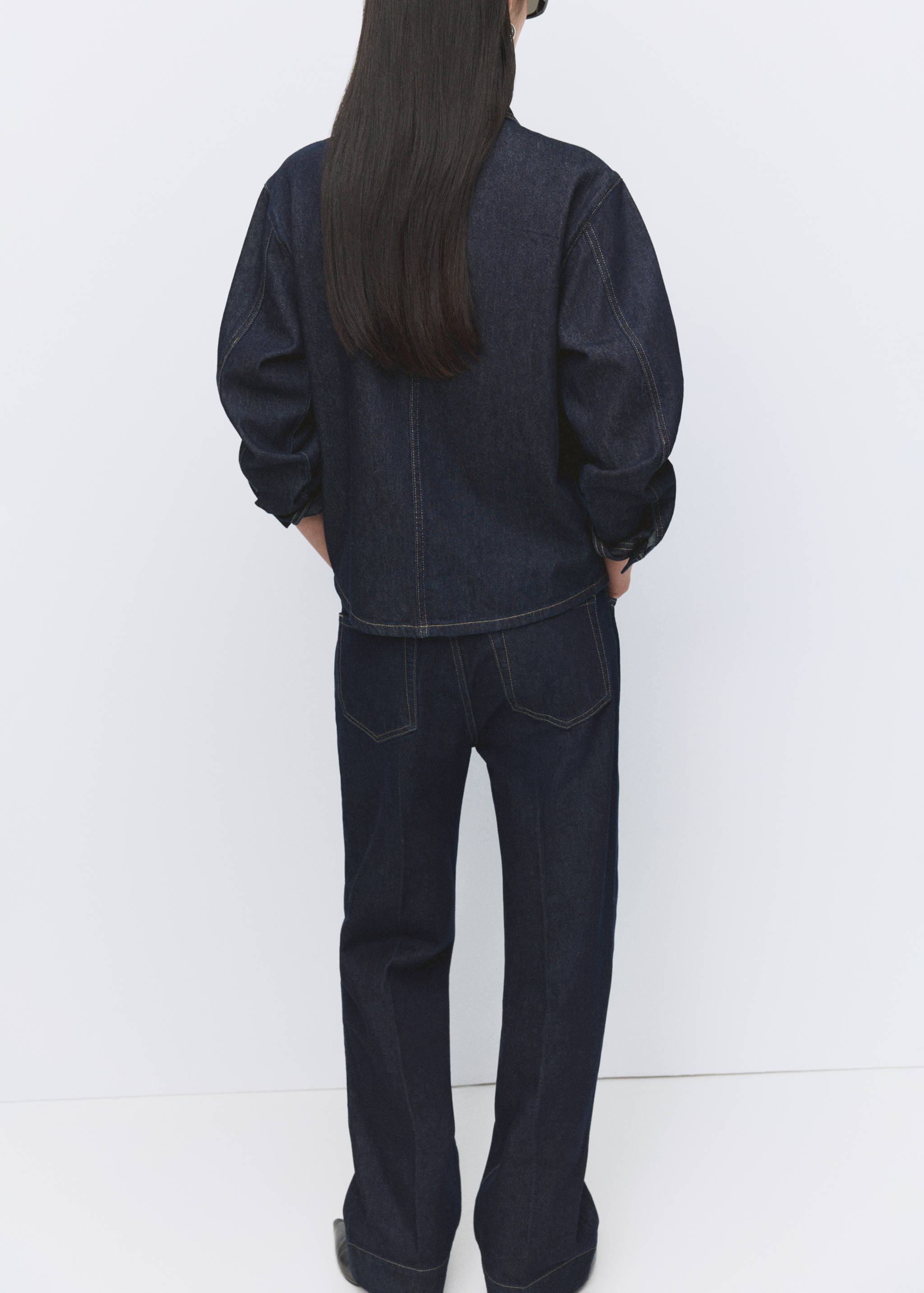 Camisa vaquera bolsillos solapa - Reverso del artículo