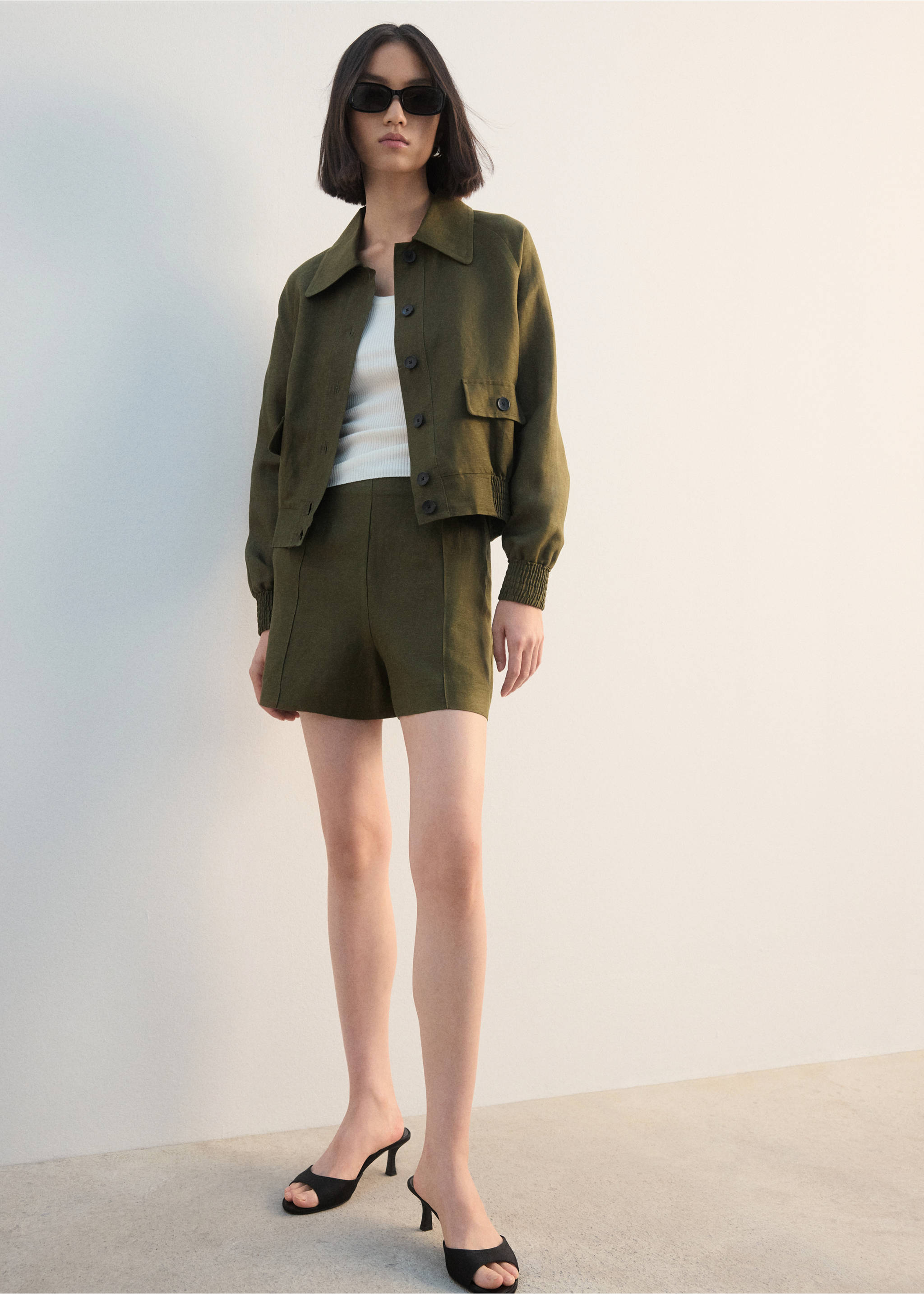 Льняная куртка с пуговицами - Общий план, Хаки. Ref: 27041240-00.