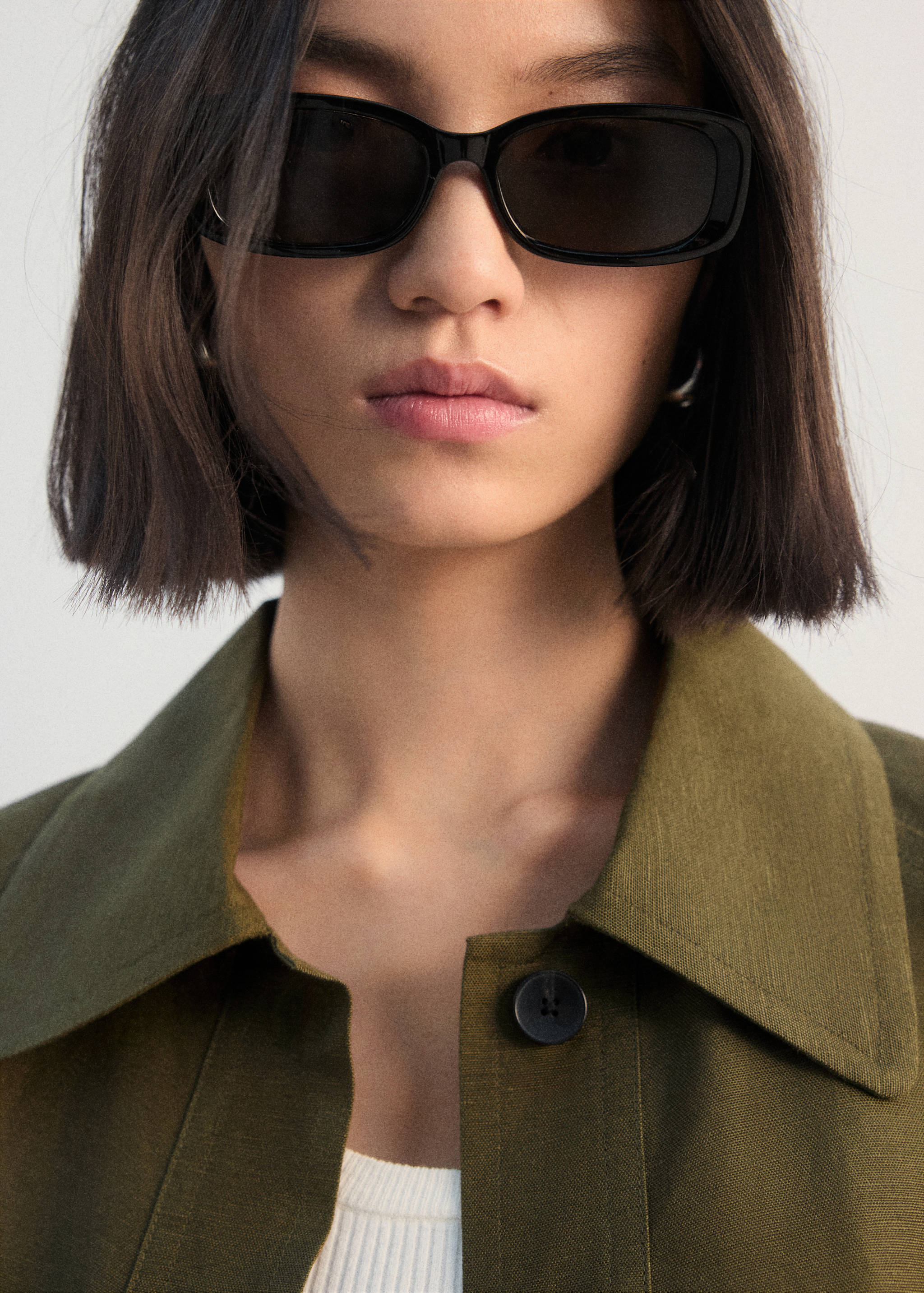 Льняная куртка с пуговицами - Деталь изделия 1