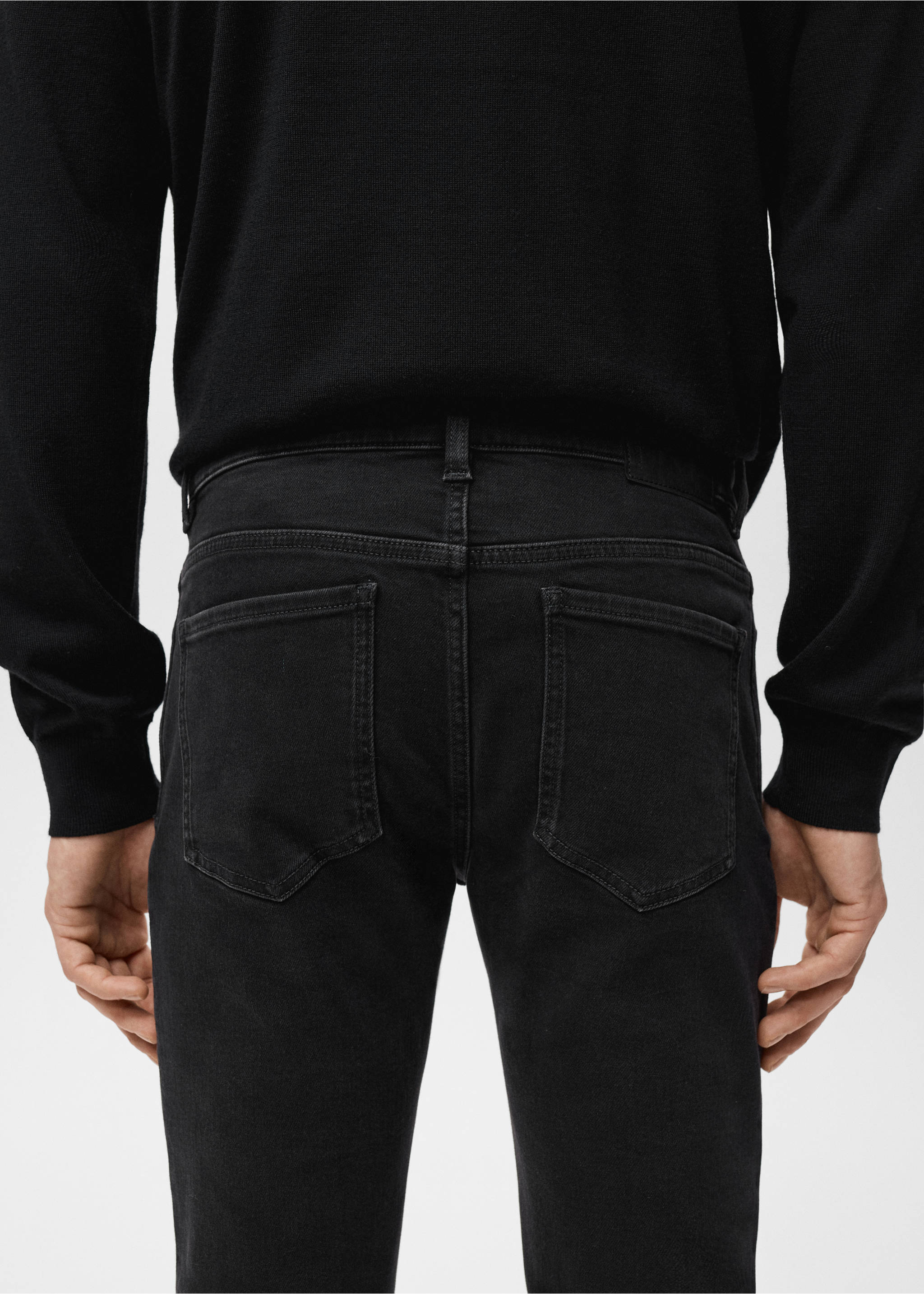 Jude skinny-fit jeans - Details of the article 6, Black denim. Ref: 27041243-00.