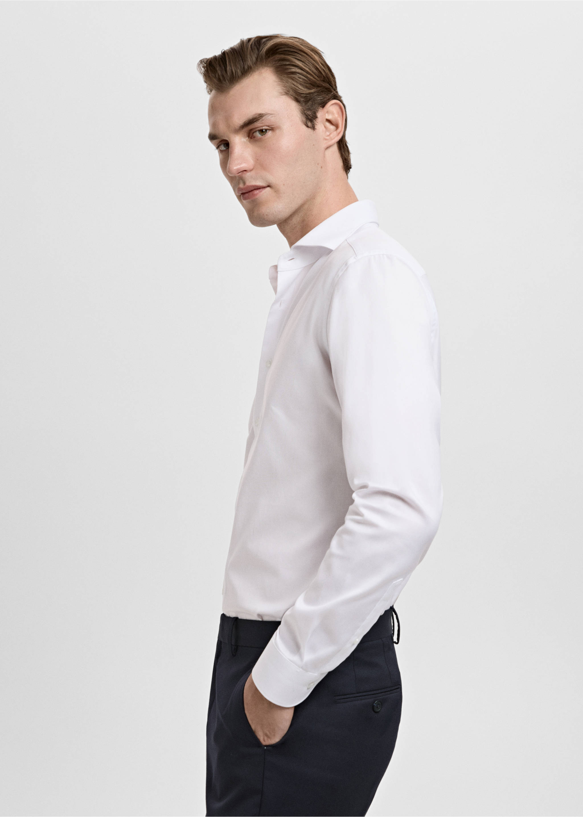 修身版型棉质西装衬衫 - null, 白色. Ref: 27041256-00.