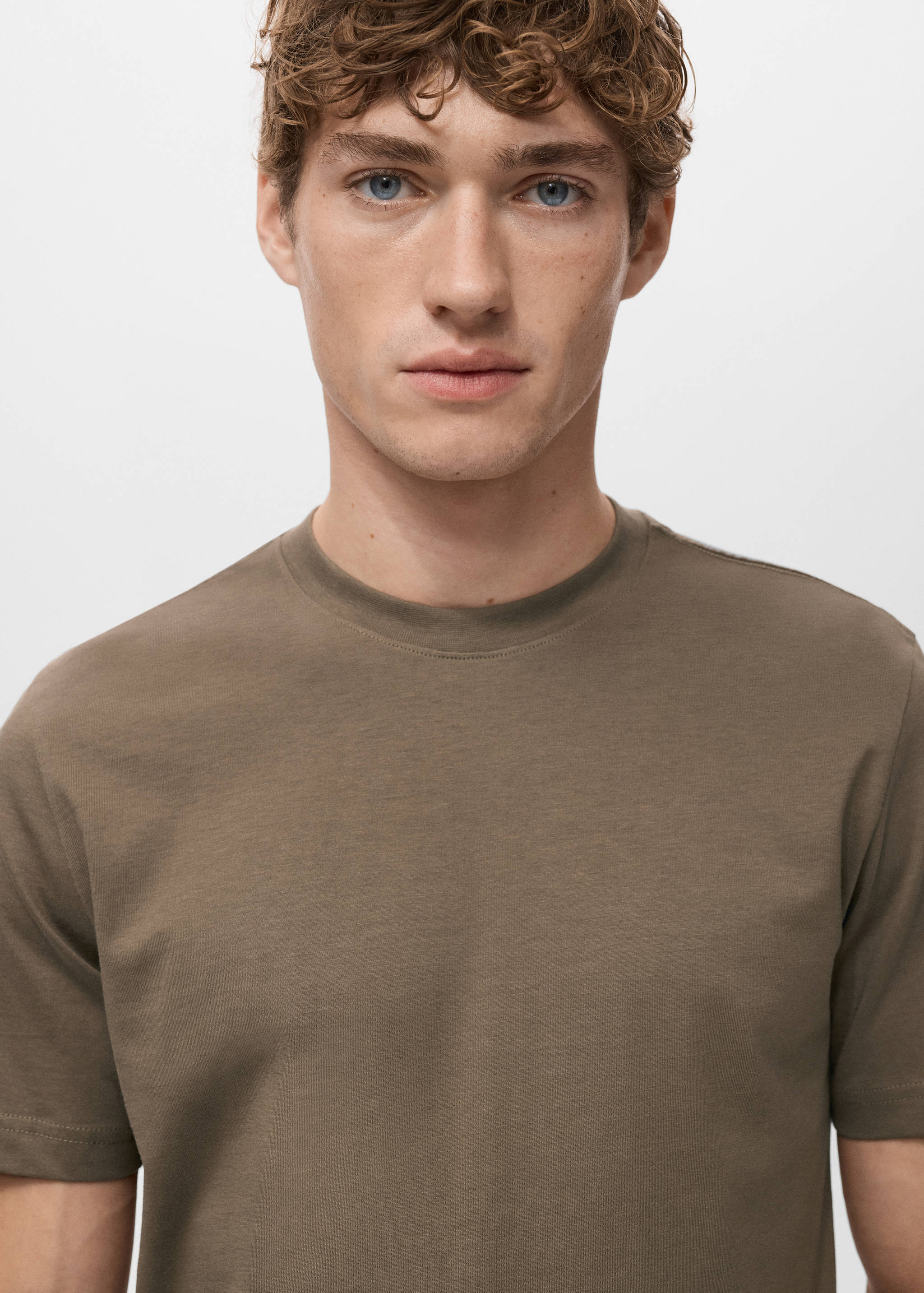 100% cotton slim-fit t-shirt - Details of the article 1