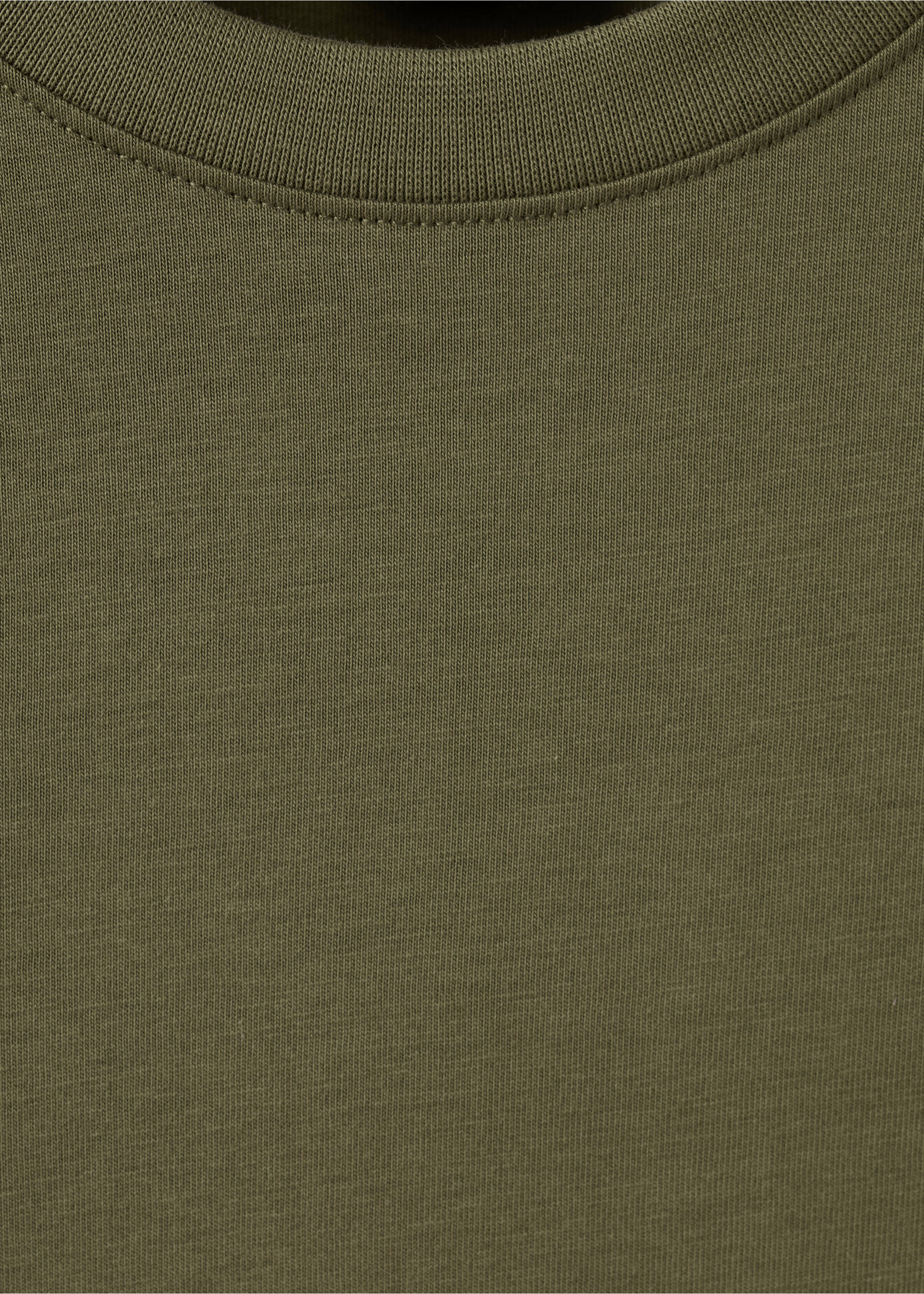 100% cotton slim-fit t-shirt - Details of the article 8, Olive Green. Ref: 27041263-00.