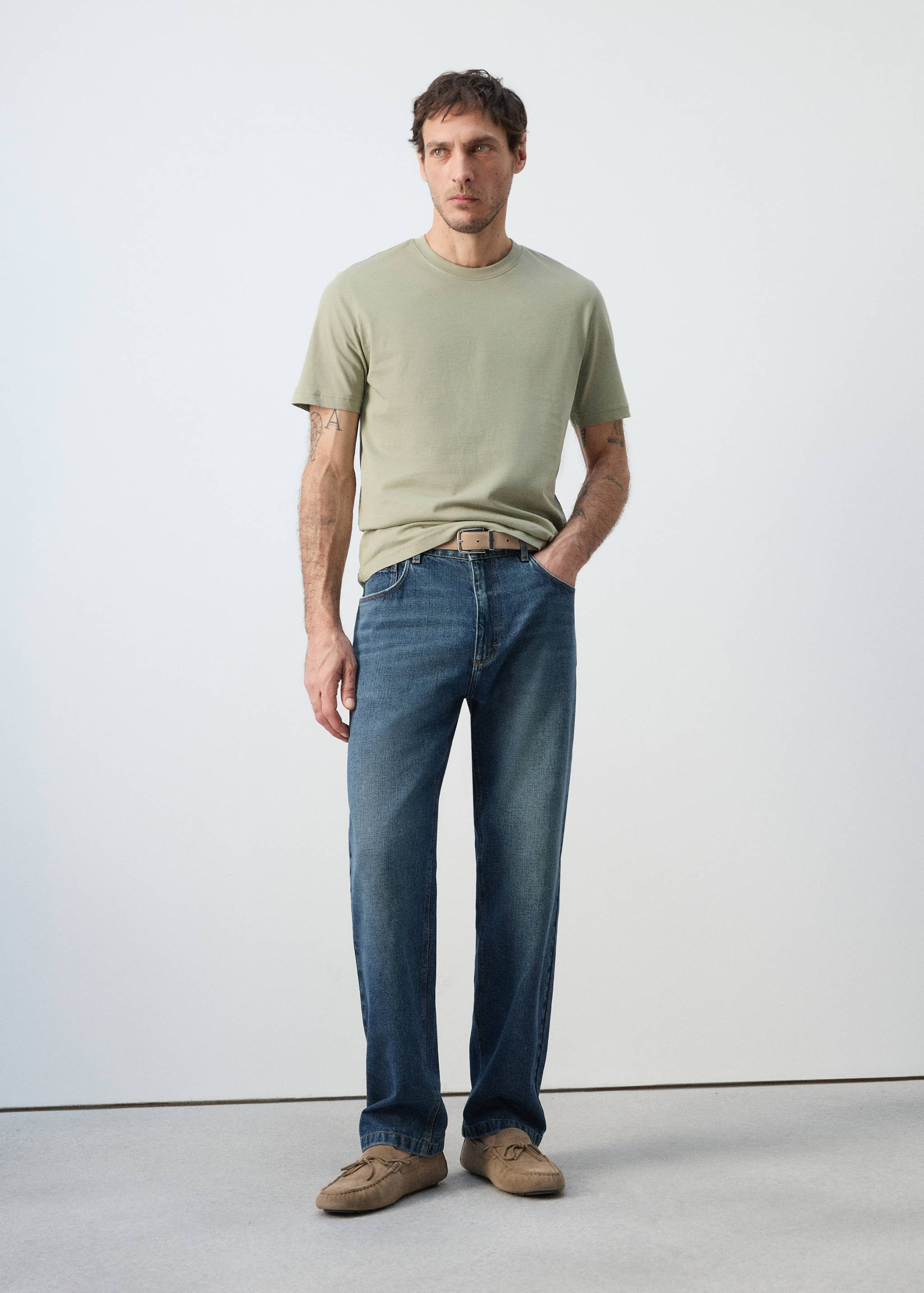 100% cotton slim-fit t-shirt - General plane