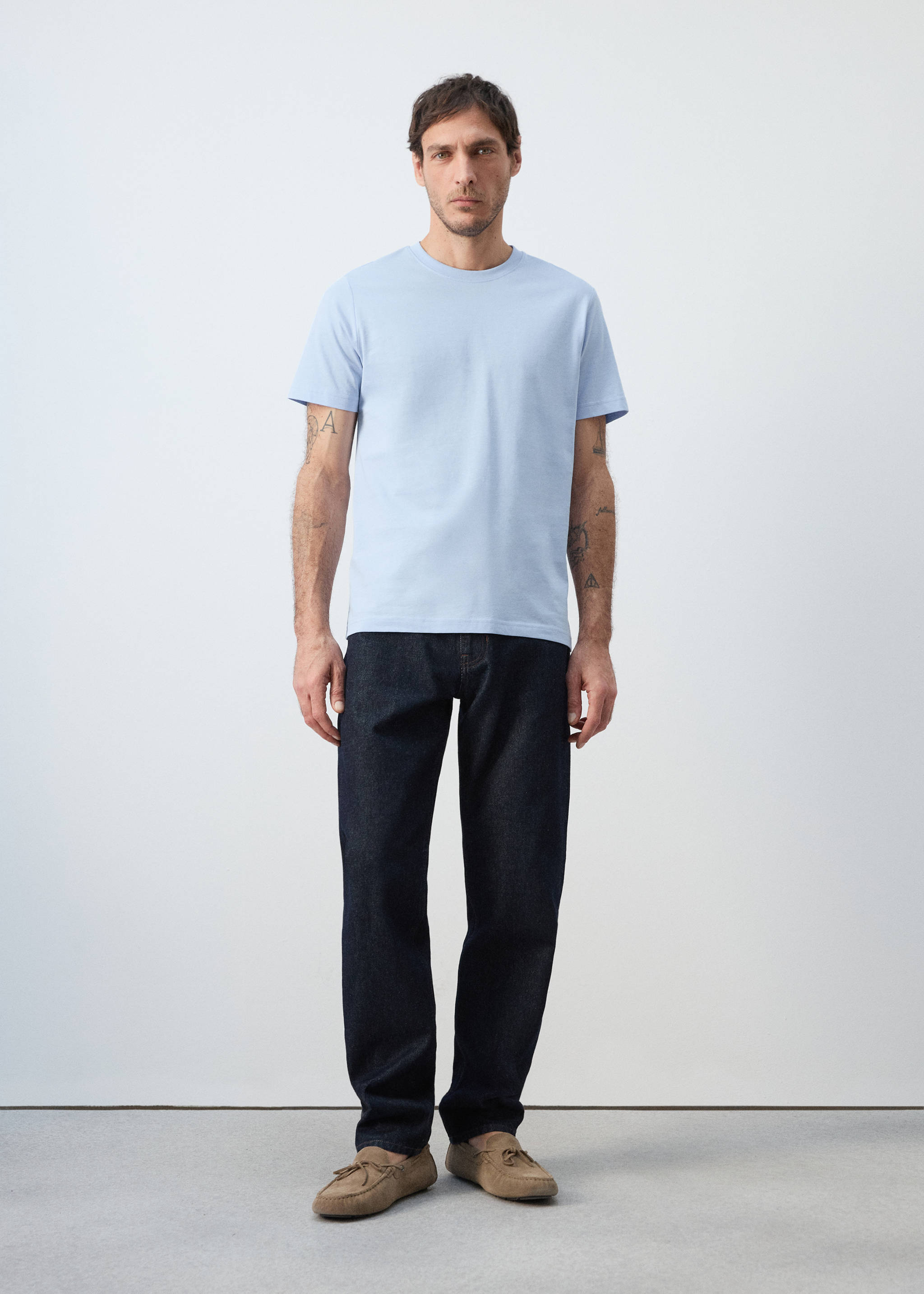 100% cotton slim-fit t-shirt - General plane