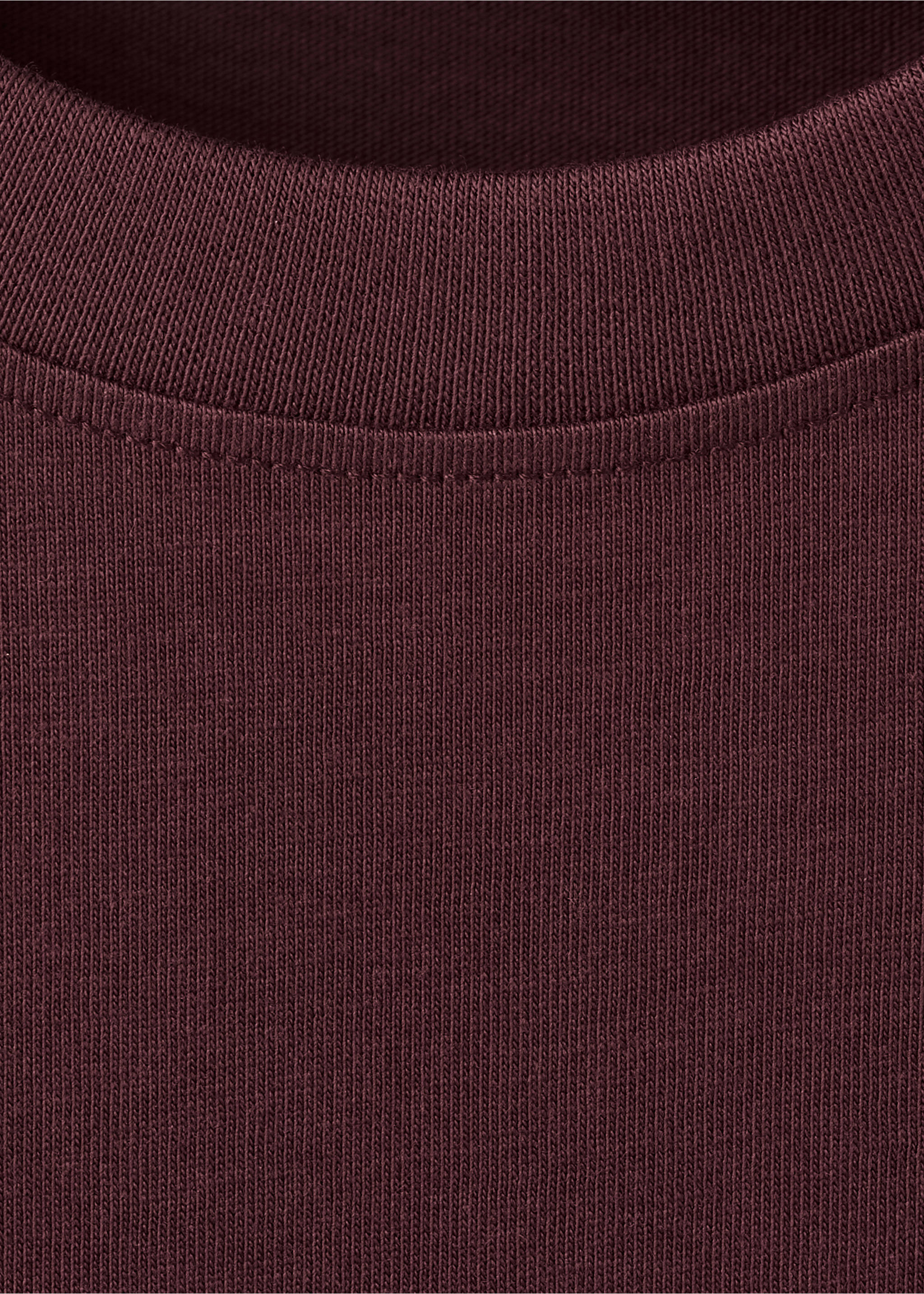 100% cotton slim-fit t-shirt - Details of the article 8, Plum. Ref: 27041263-00.