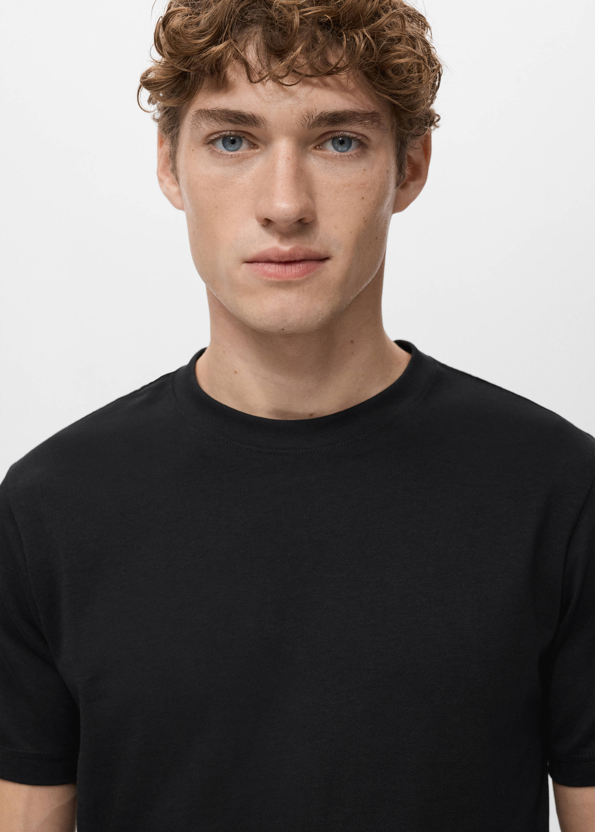 100% cotton slim-fit t-shirt - Details of the article 1