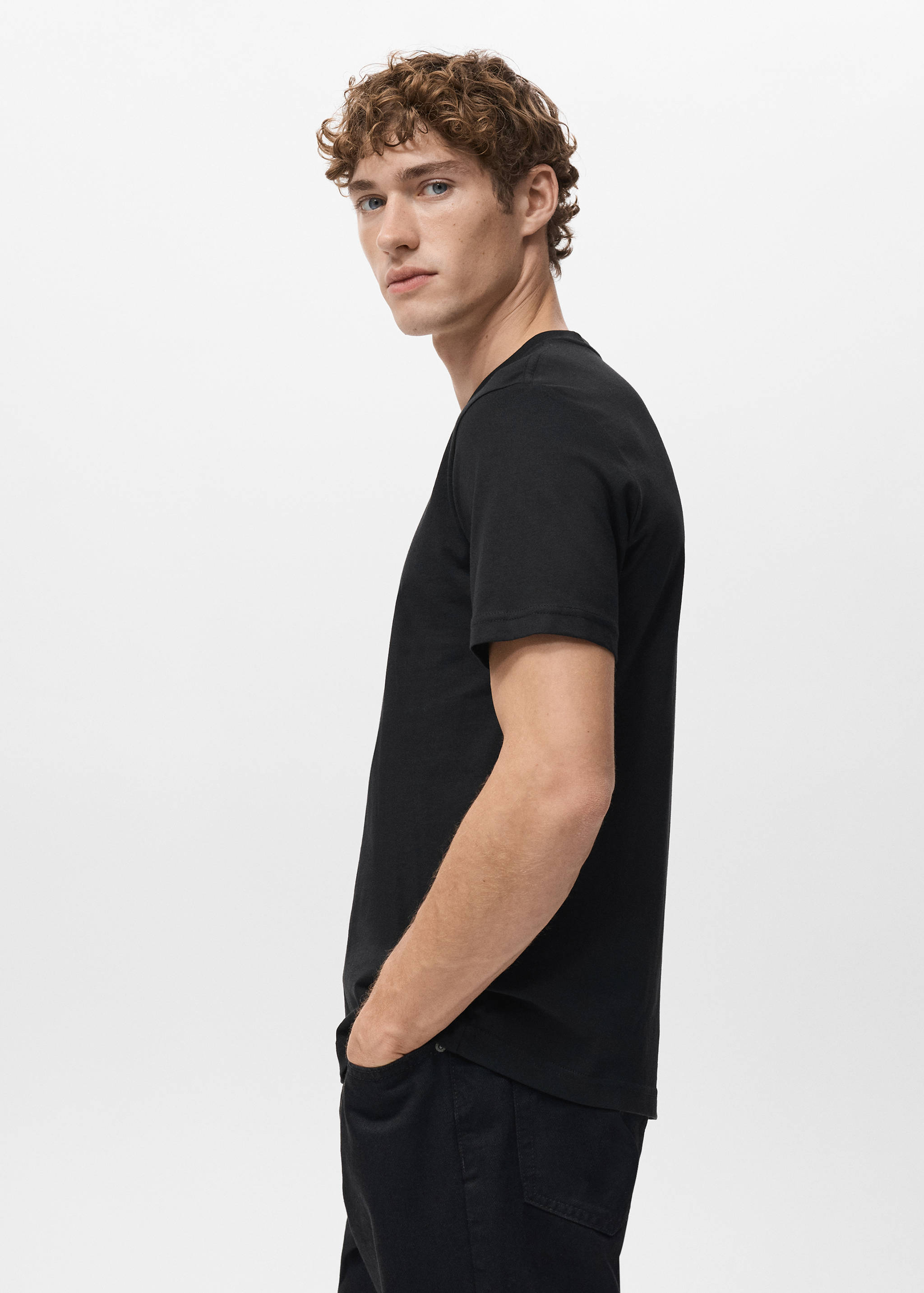 100% cotton slim-fit t-shirt - Details of the article 2