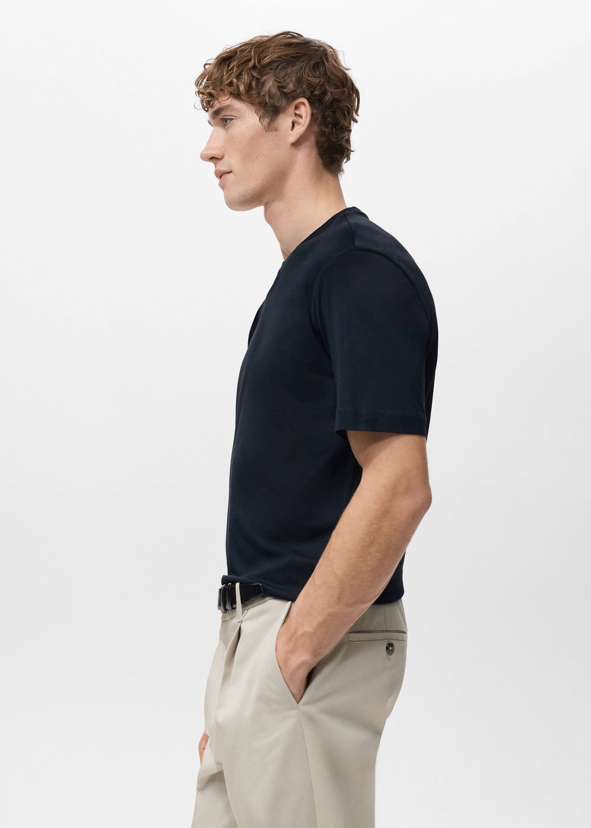 Футболка 100% хлопок regular fit - Деталь изделия 2