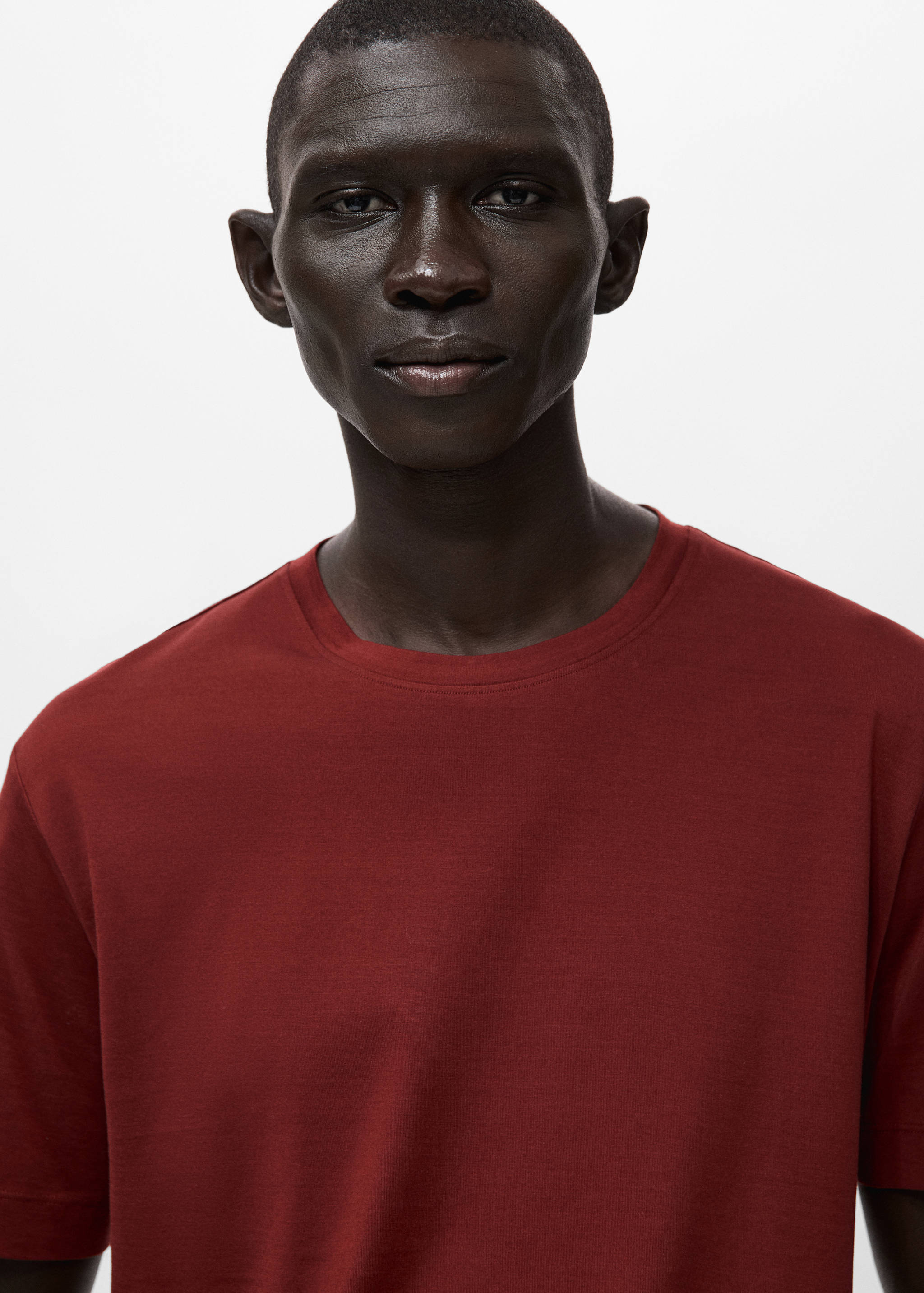 Футболка 100% хлопок regular fit - Деталь изделия 1