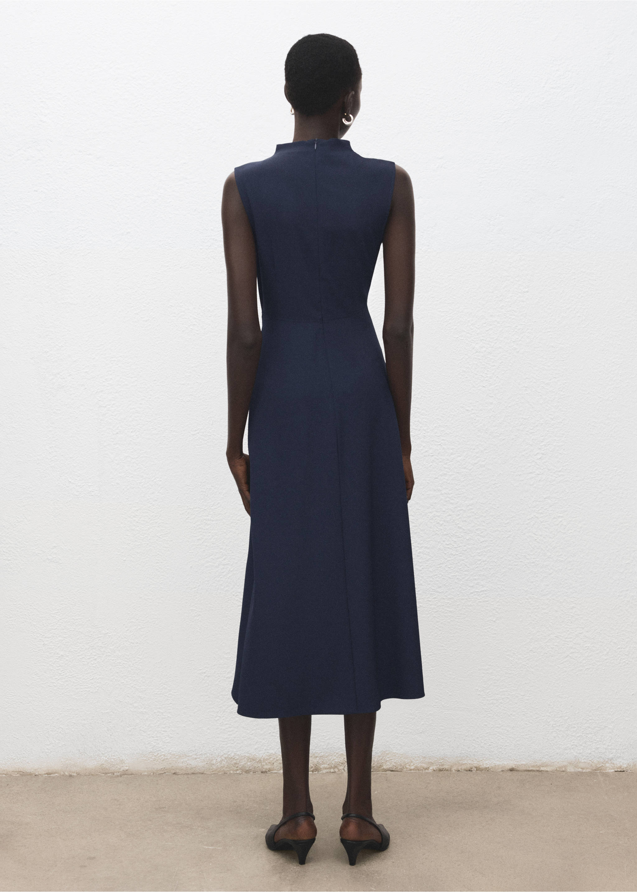 فستان إيفازيه بتزيين معدني - الجهة الخلفية للمنتج, كحلي غامق. Ref: 27041277-00.