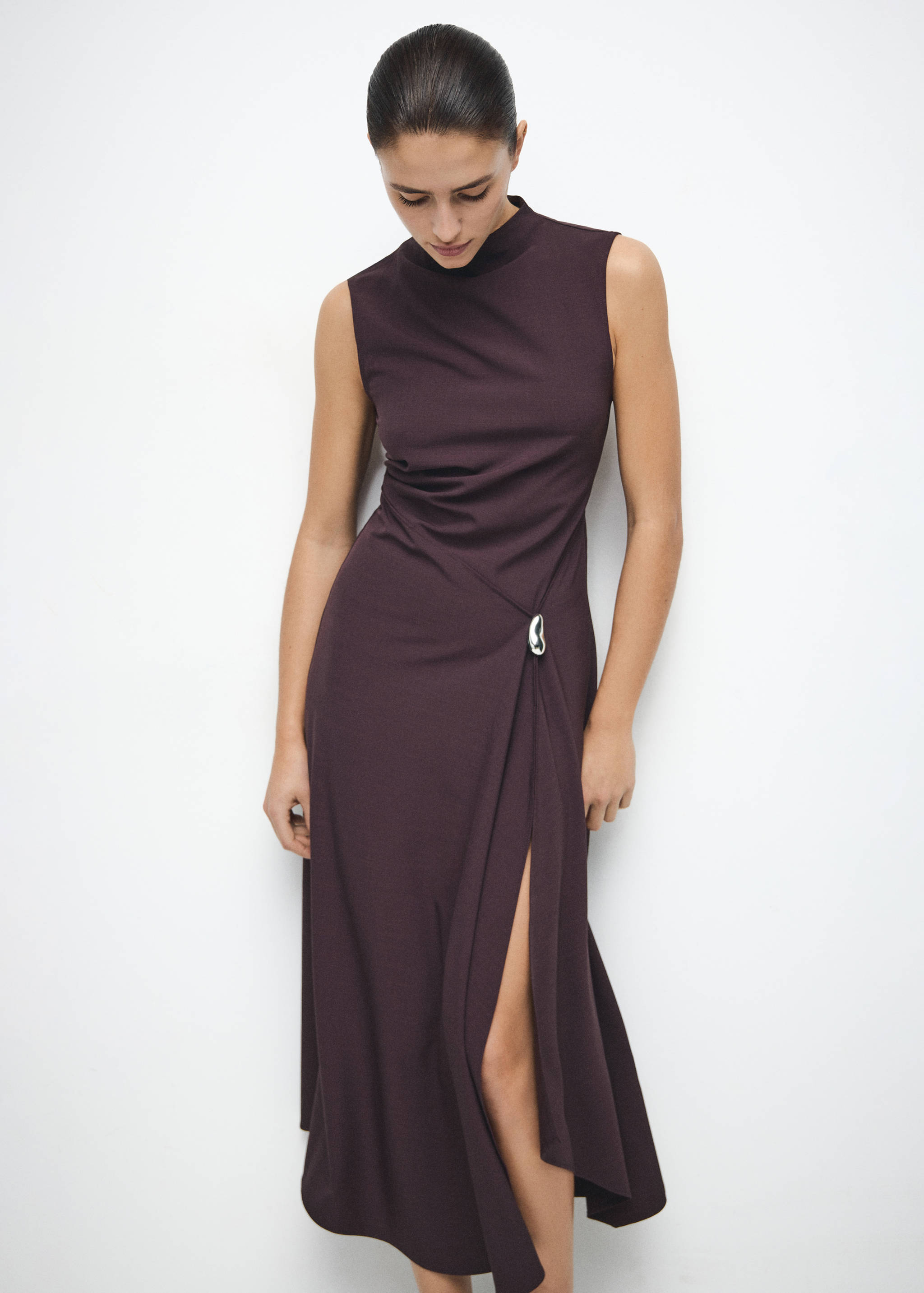 A-line dress with metal embellishment - Medium plane