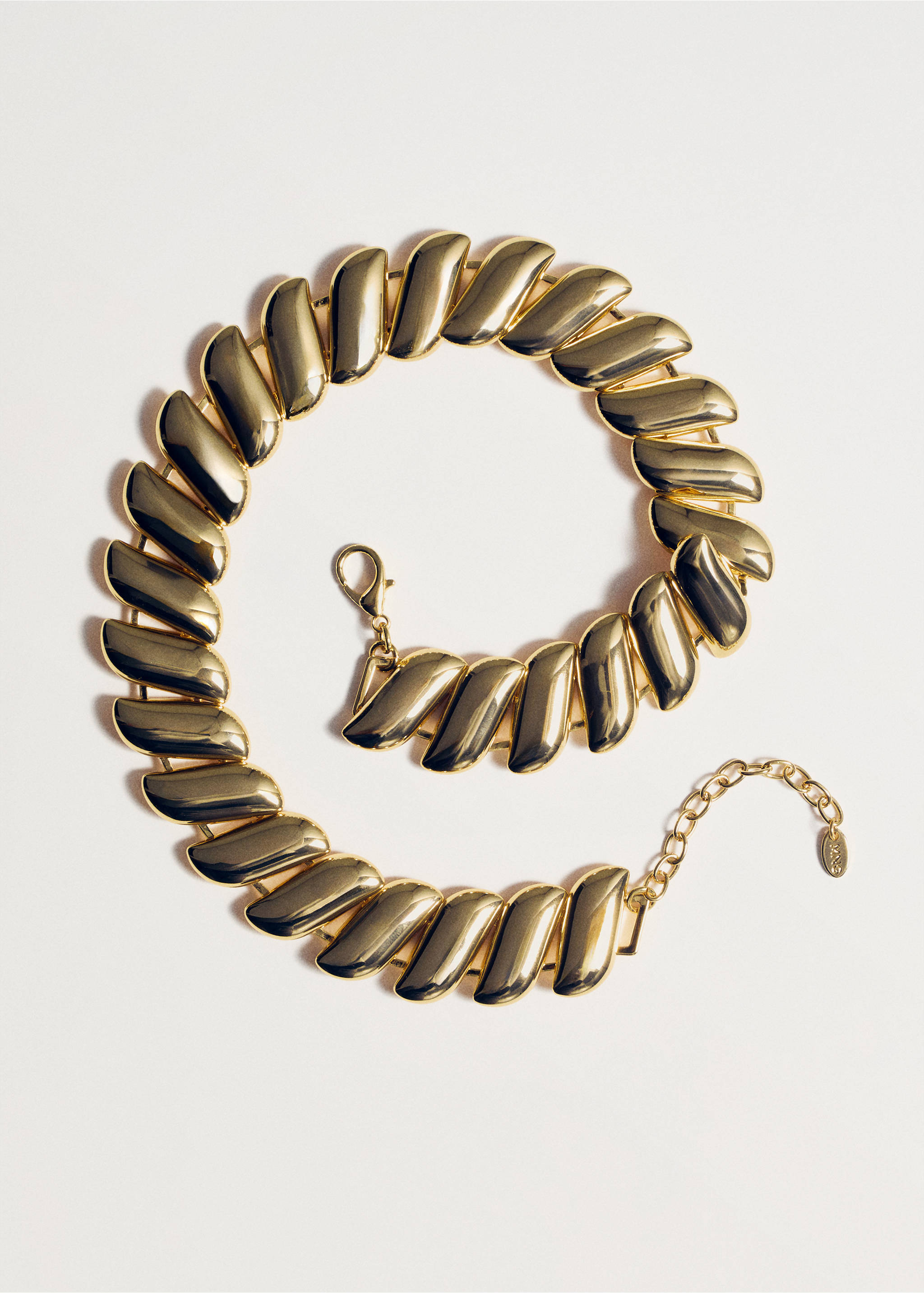 Maxi-link necklace - Details of the article 1, Gold. Ref: 27041278-00.