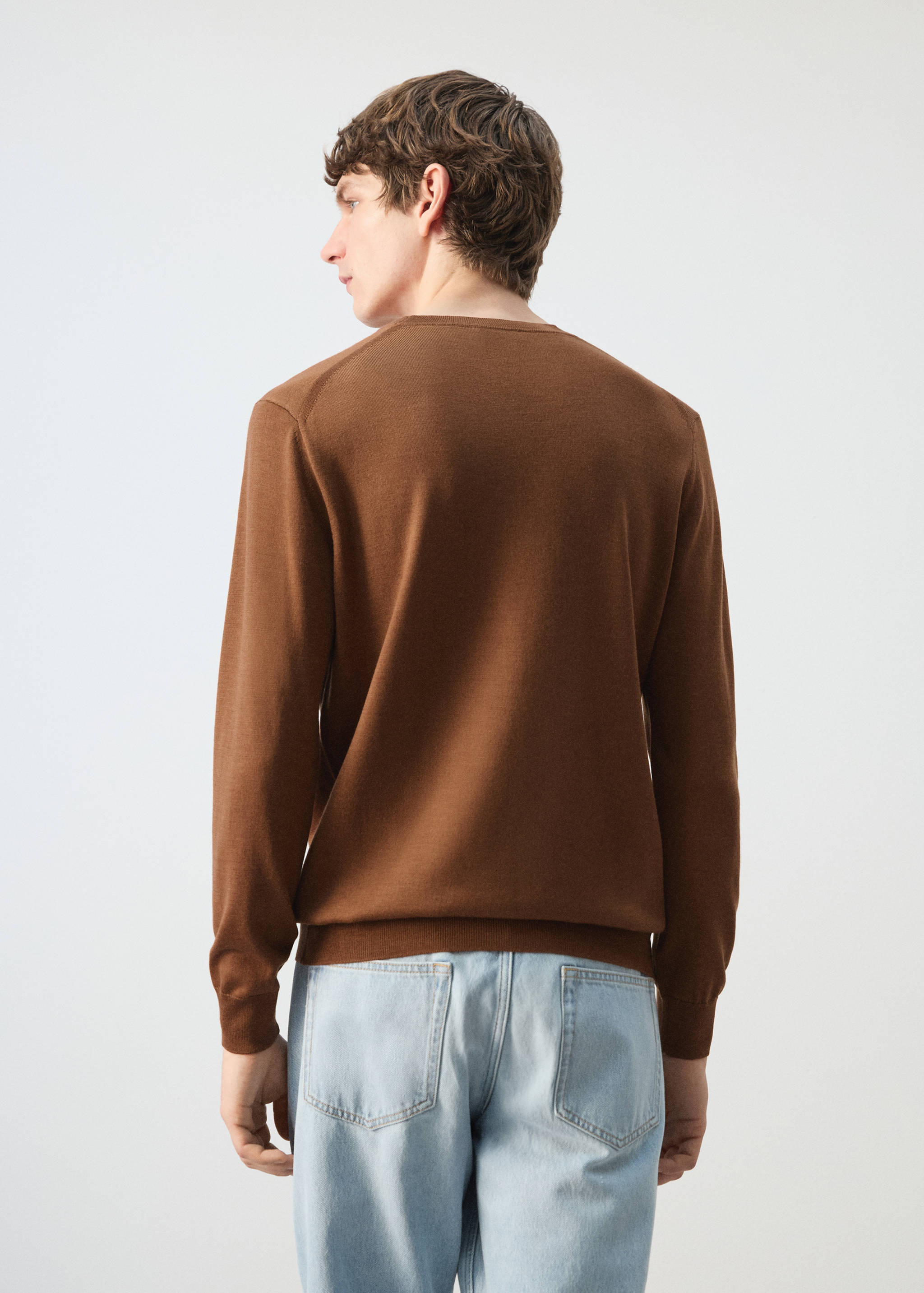 100% wool fine-knit sweater - Reverse of the article