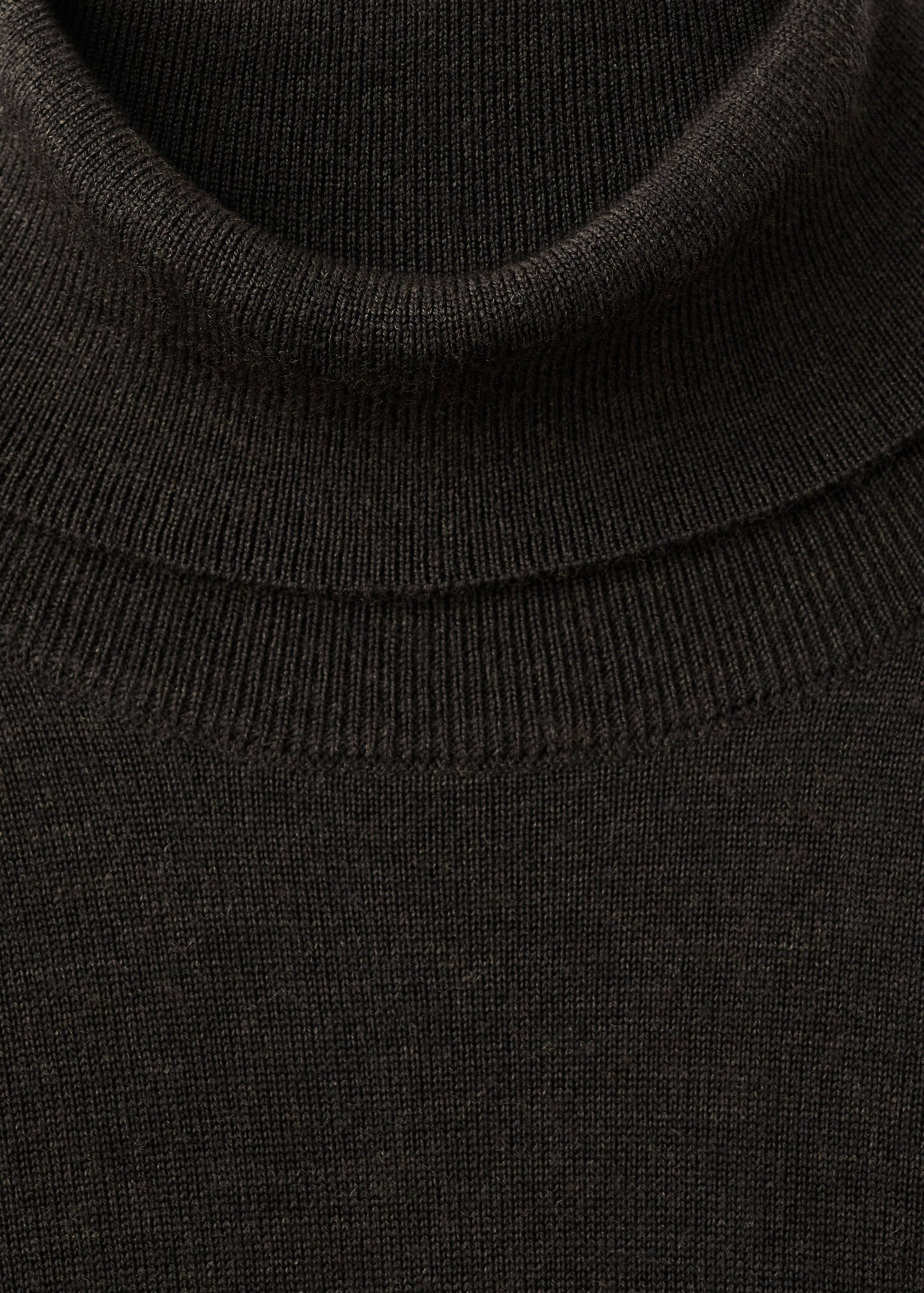 100% merino wool roll neck jumper - Details of the article 8