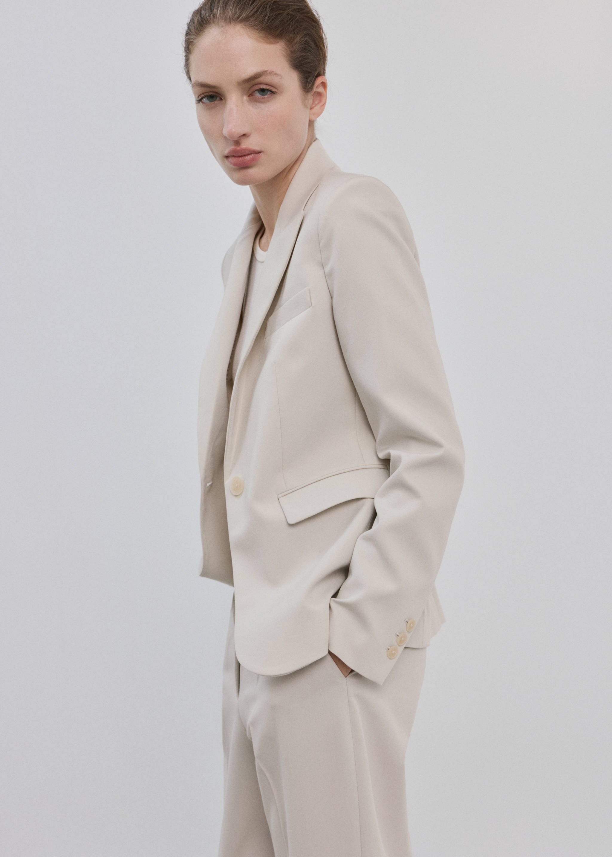 Blazer costume cintré - Plan moyen