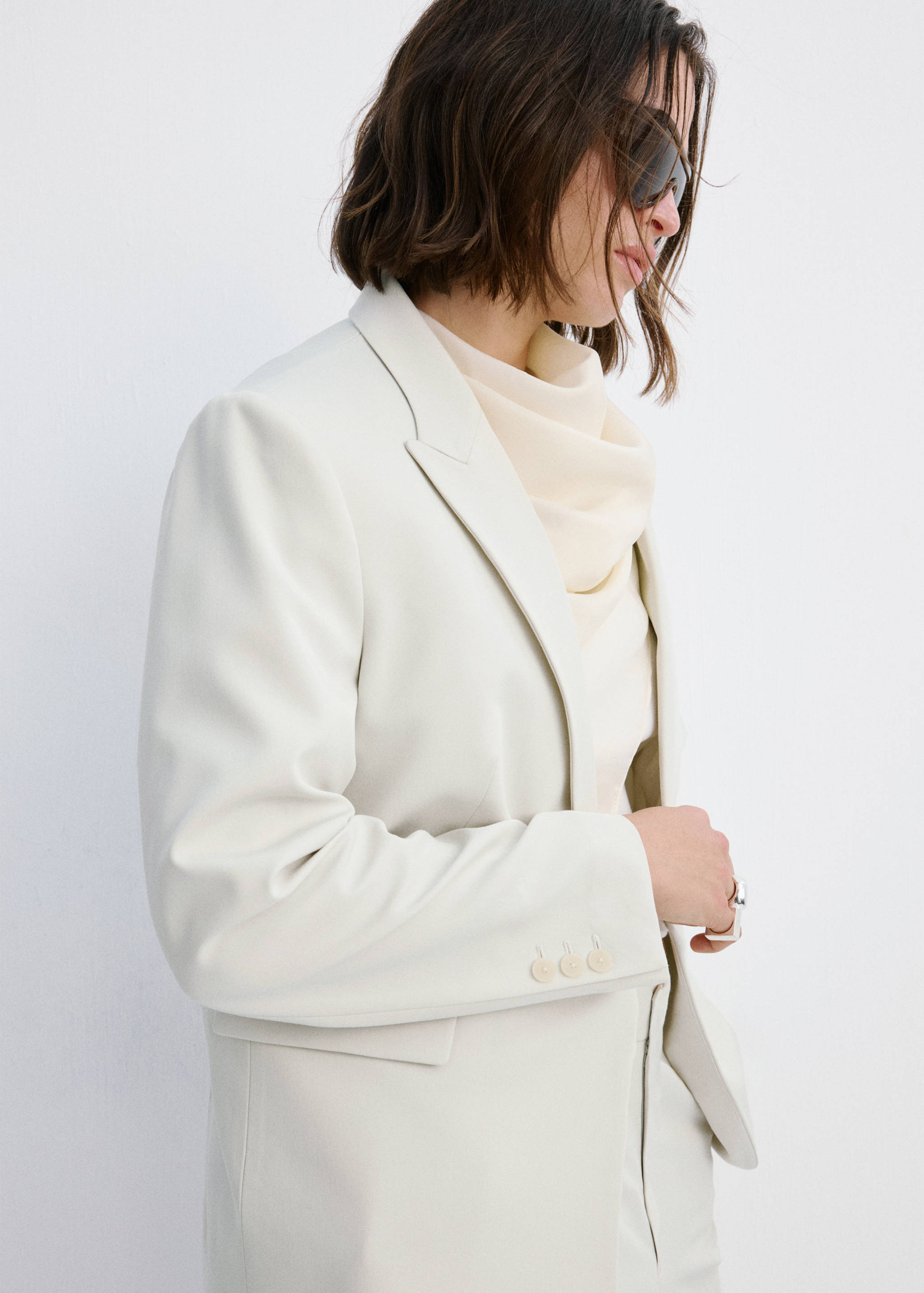 Fitted suit blazer - Details of the article 4