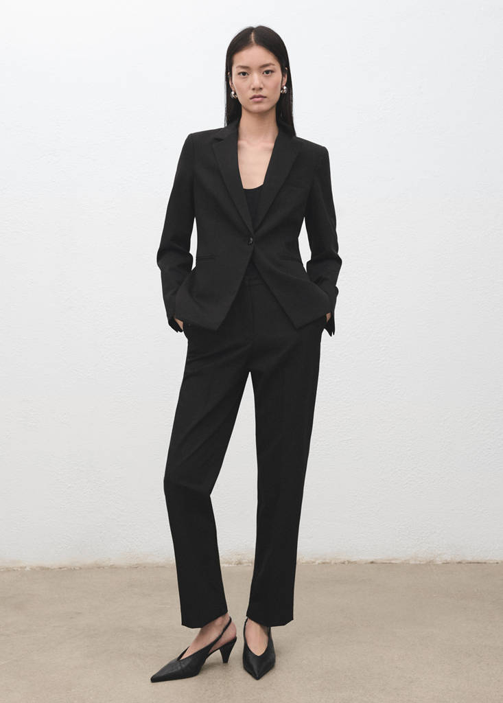 Fitted suit blazer — Black