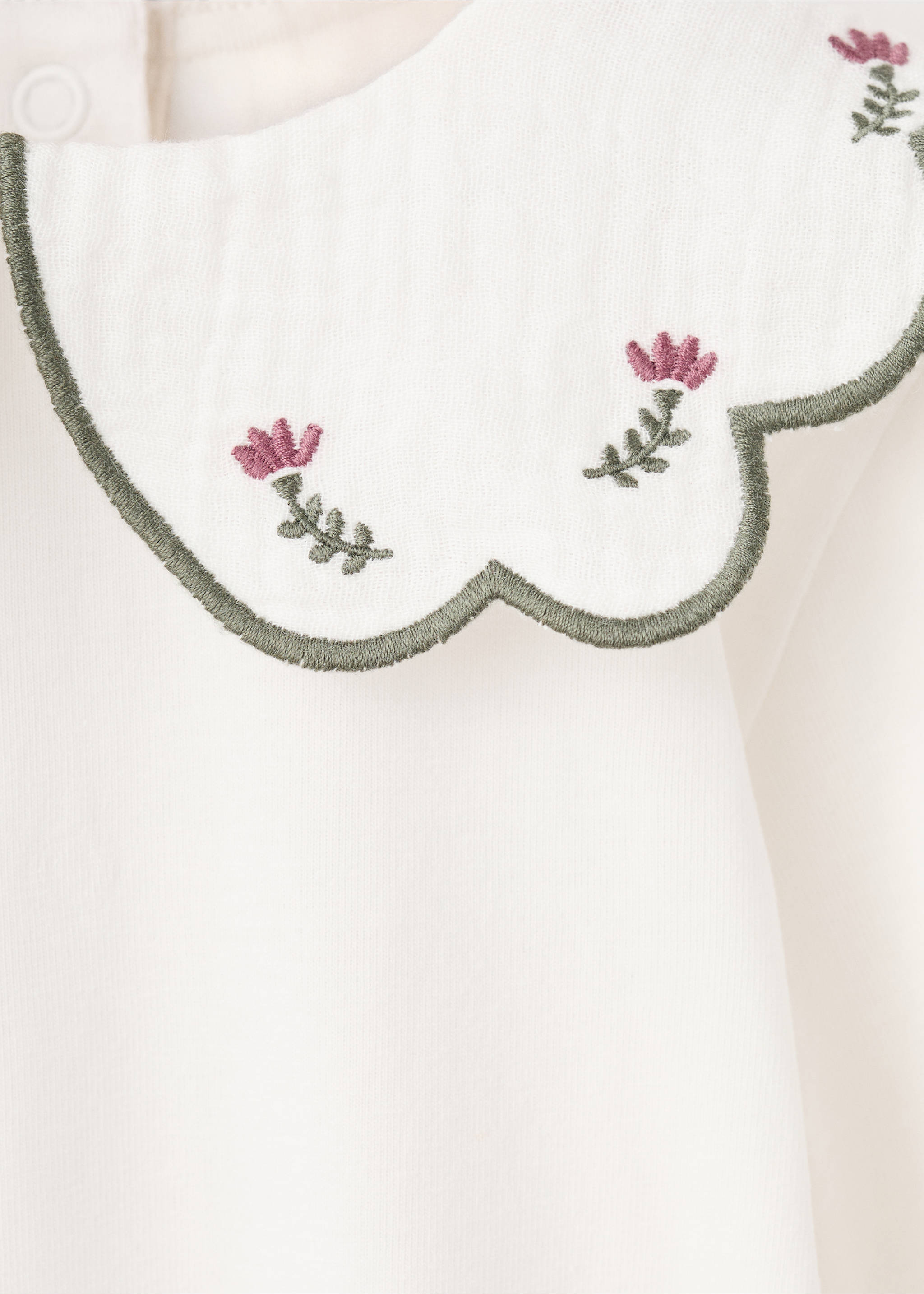 Embroidered babydoll-neck body - Details of the article 8, Off White. Ref: 27041296-00.