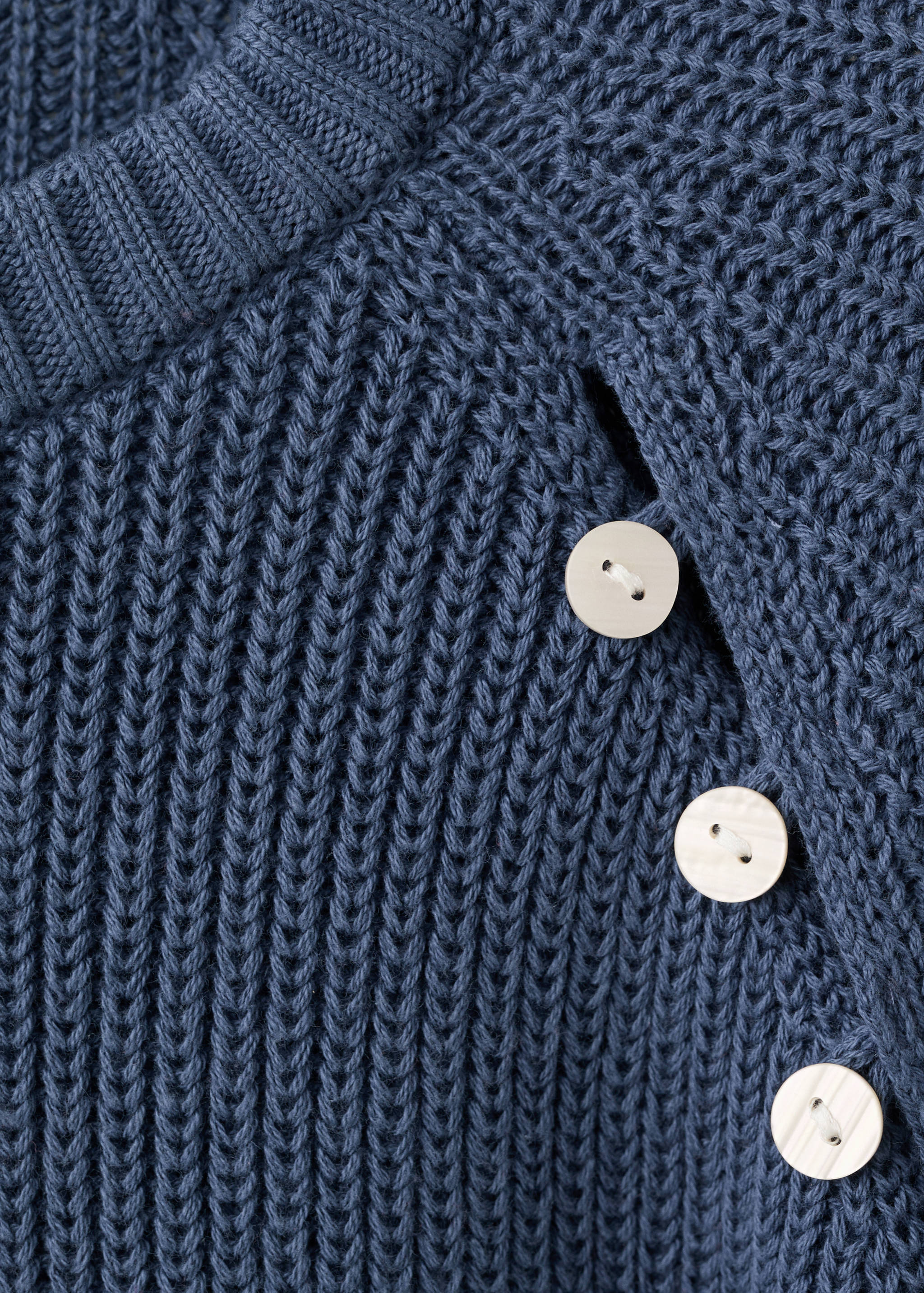 Buttons detail knit sweater - Details of the article 8