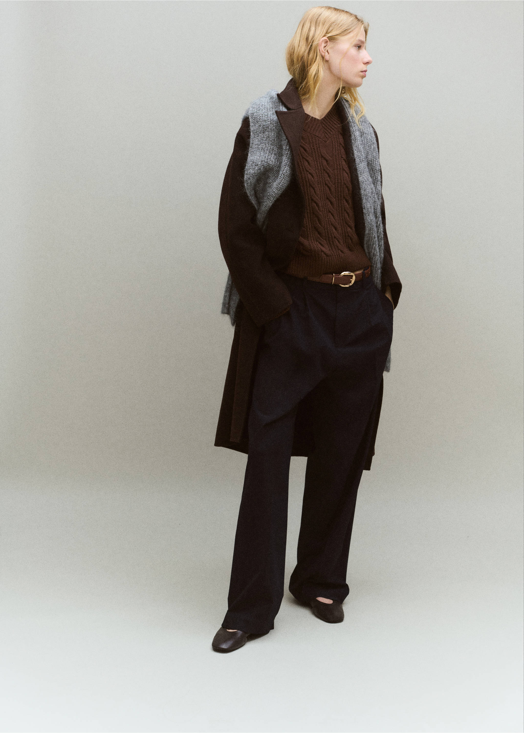V-neck braided sweater - General plane, Brown. Ref: 27041308-00.