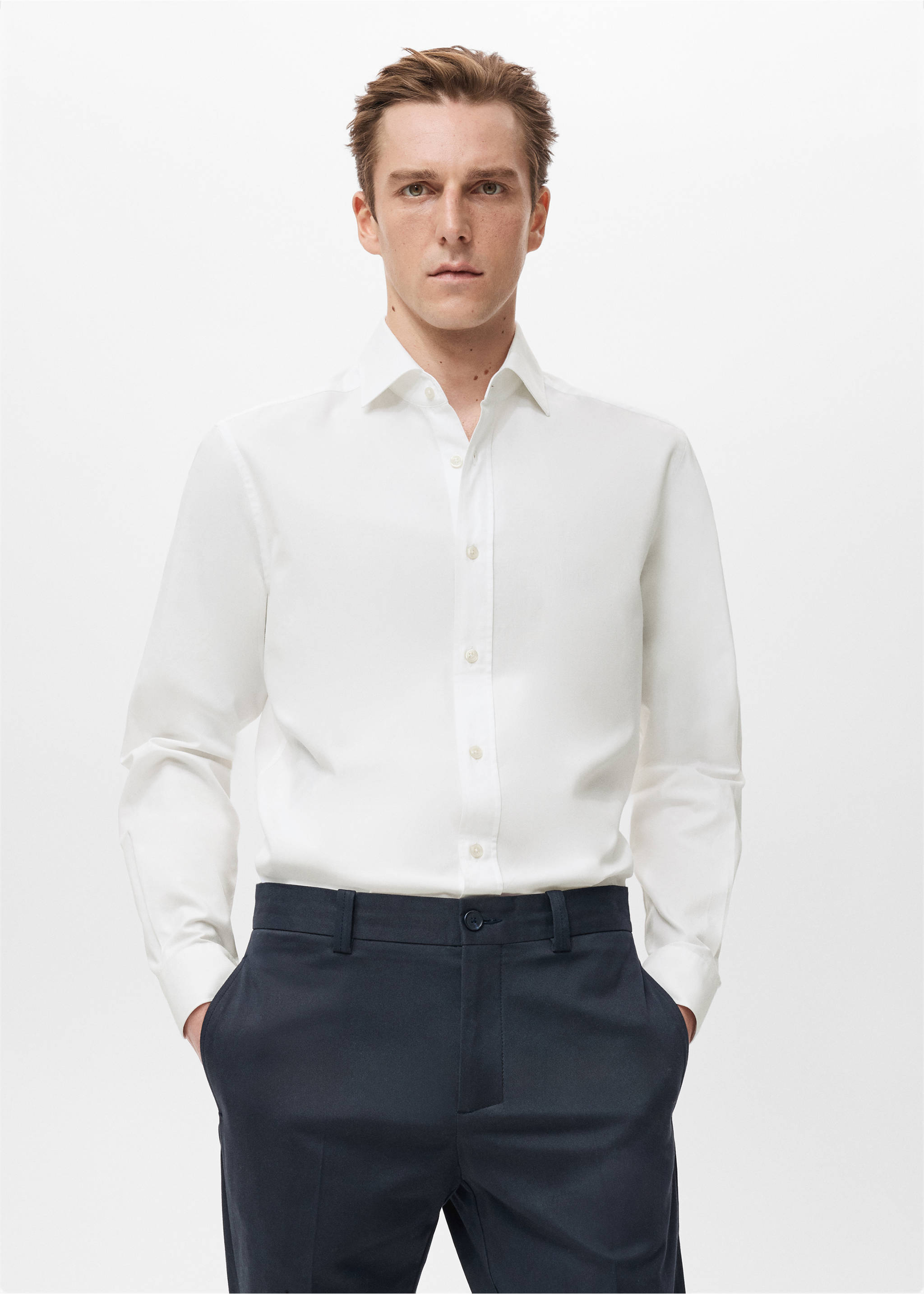Chemise 100 % coton slim-fit - Plan moyen, Blanc. Ref: 27041314-00.