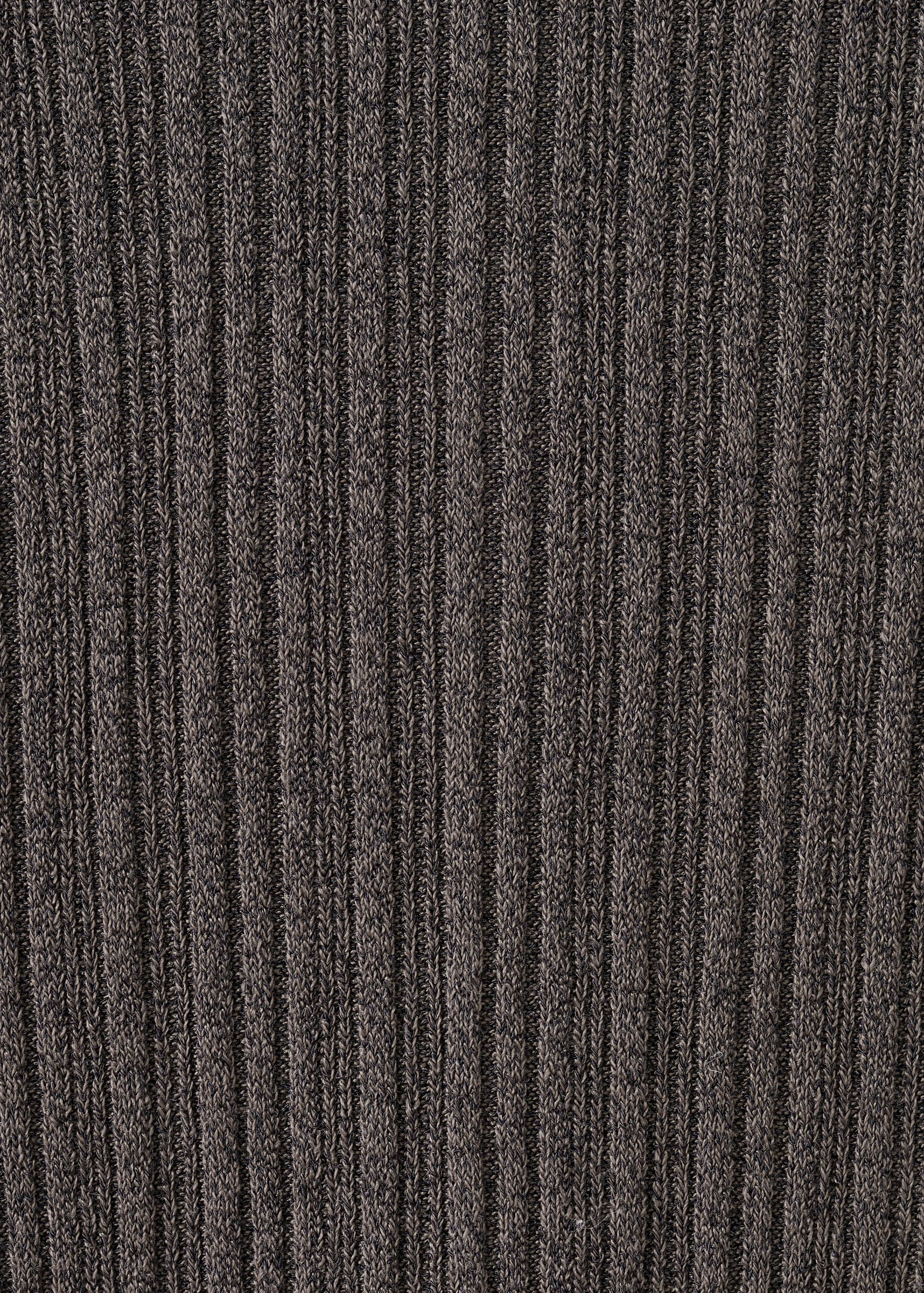 Turtleneck sweater with flared sleeves - Details of the article 0