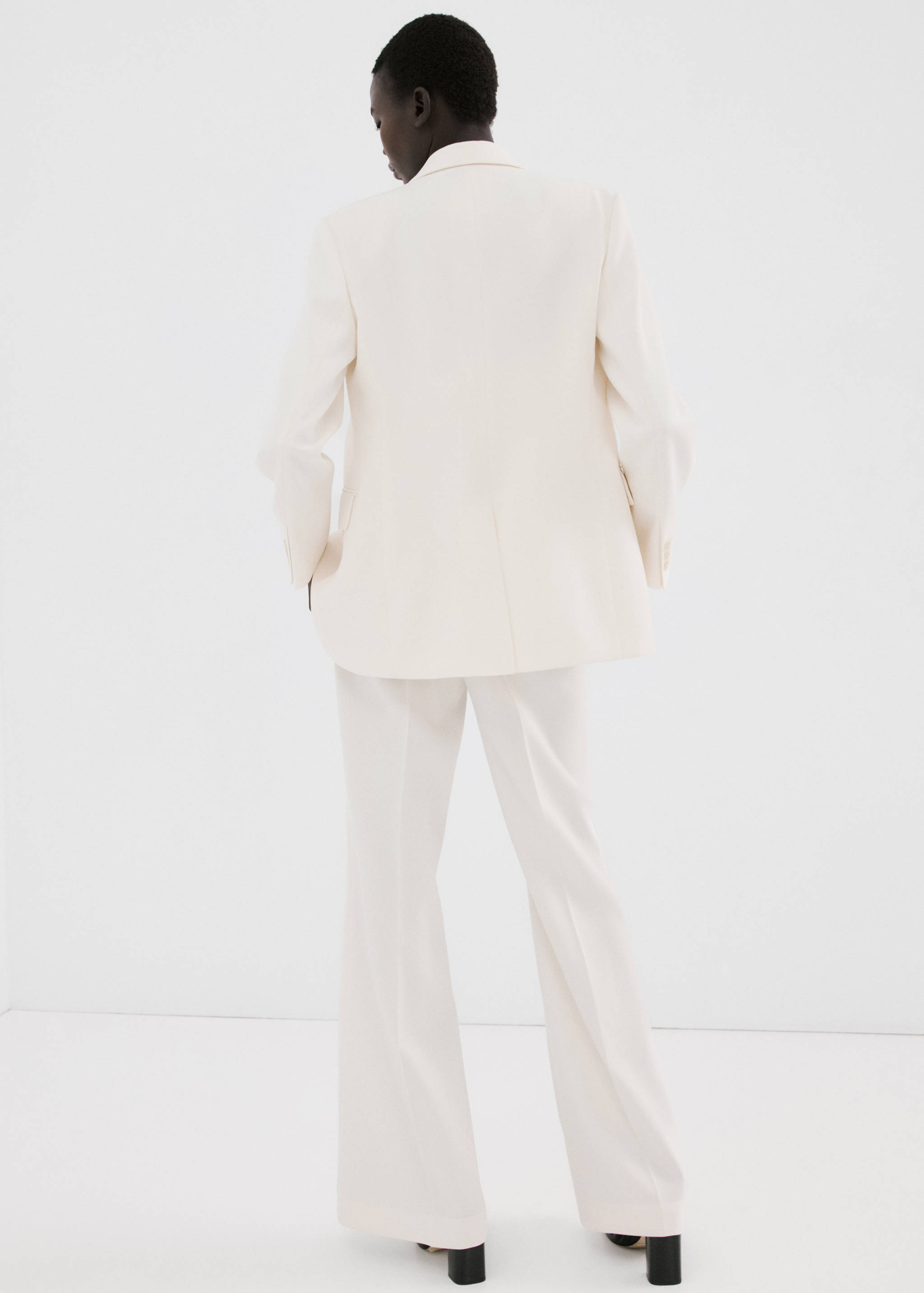 Pantalón traje tiro alto - Reverso del artículo