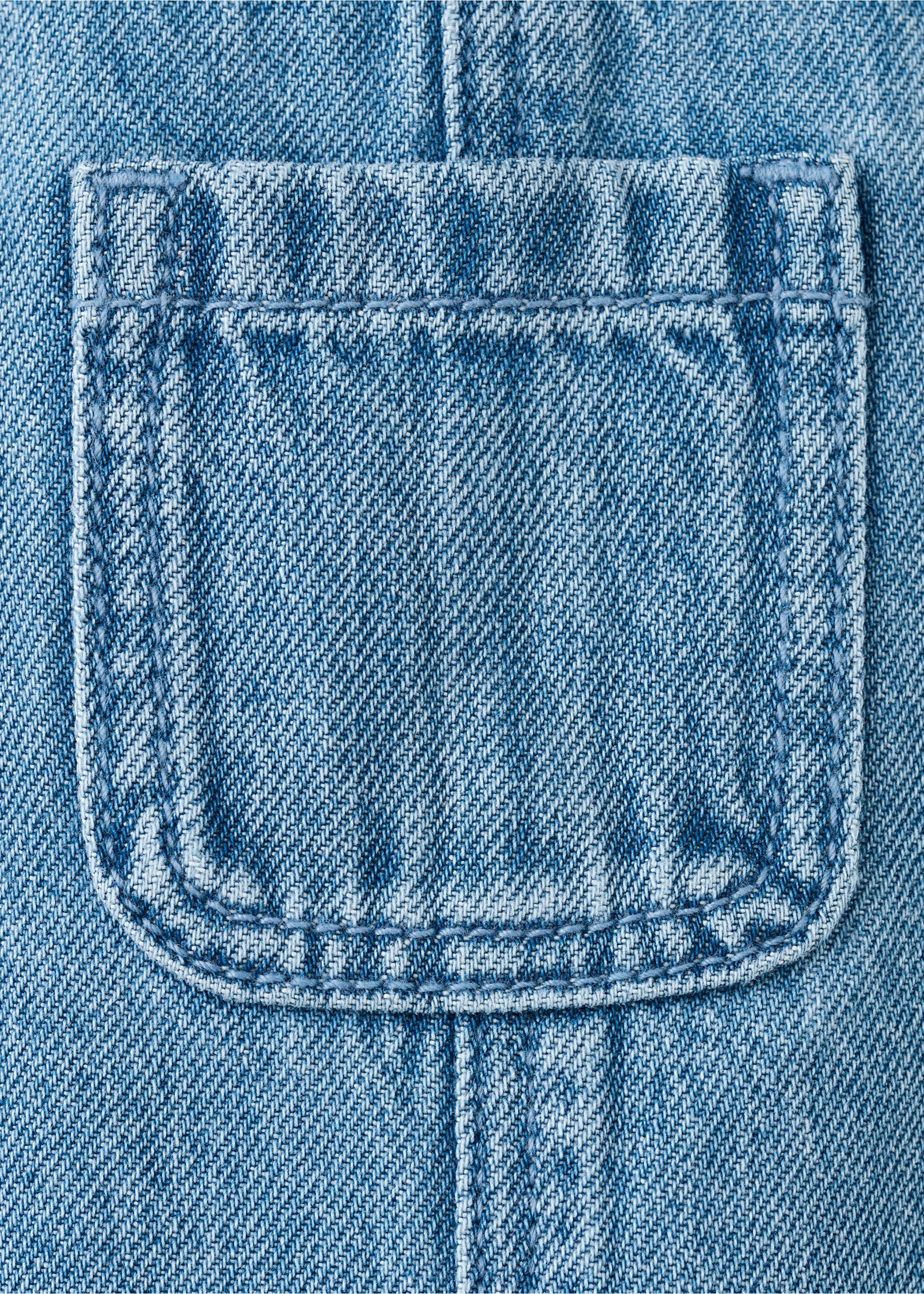 Peto denim bolsillos - Detalle del artículo 8, Azul medio. Ref: 27041321-00.