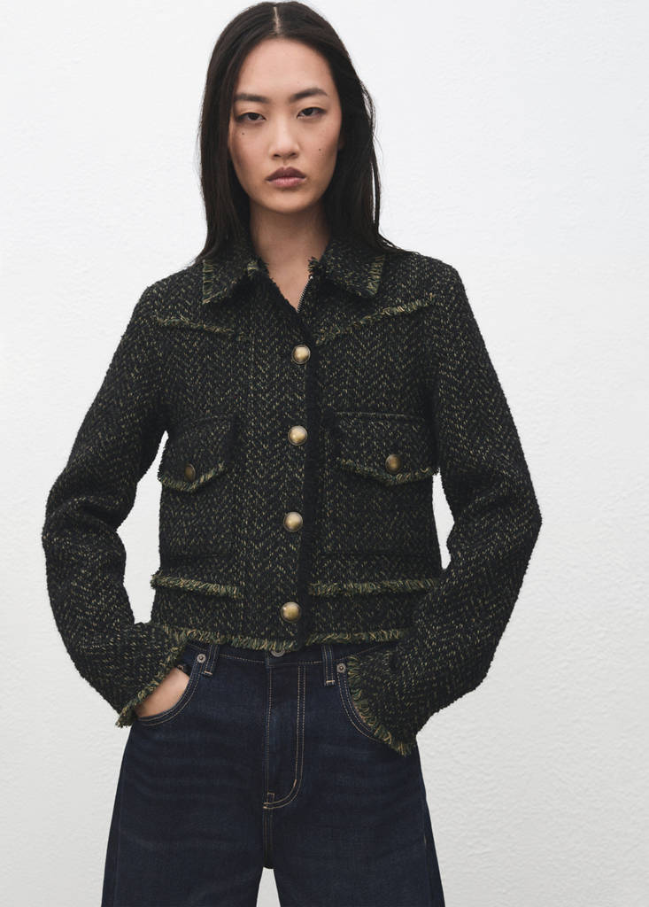 Tweed jacket with notched lapel collar