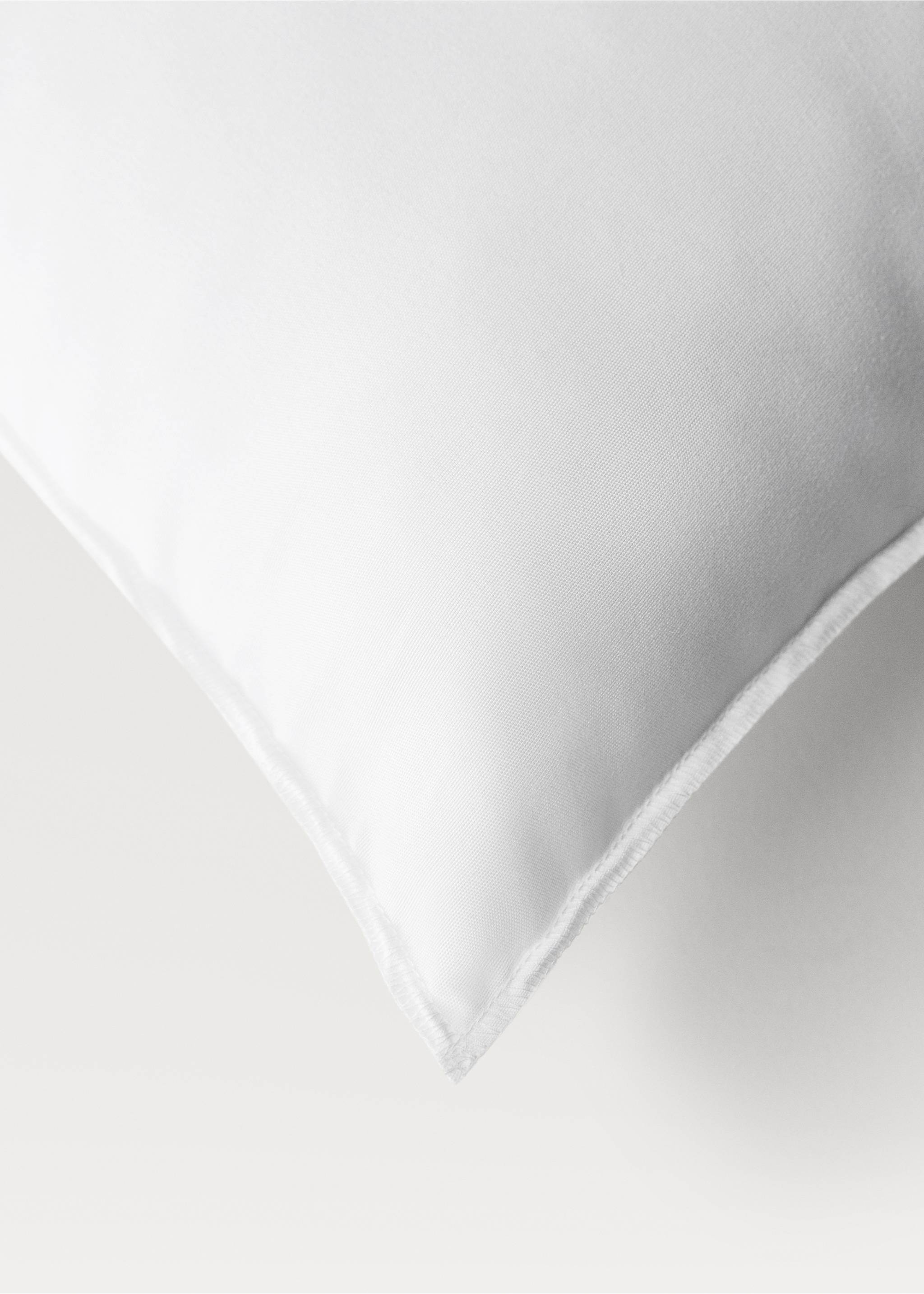 Microfibre cushion filling 40x60cm - Details of the article 2, White. Ref: 27041327-00.