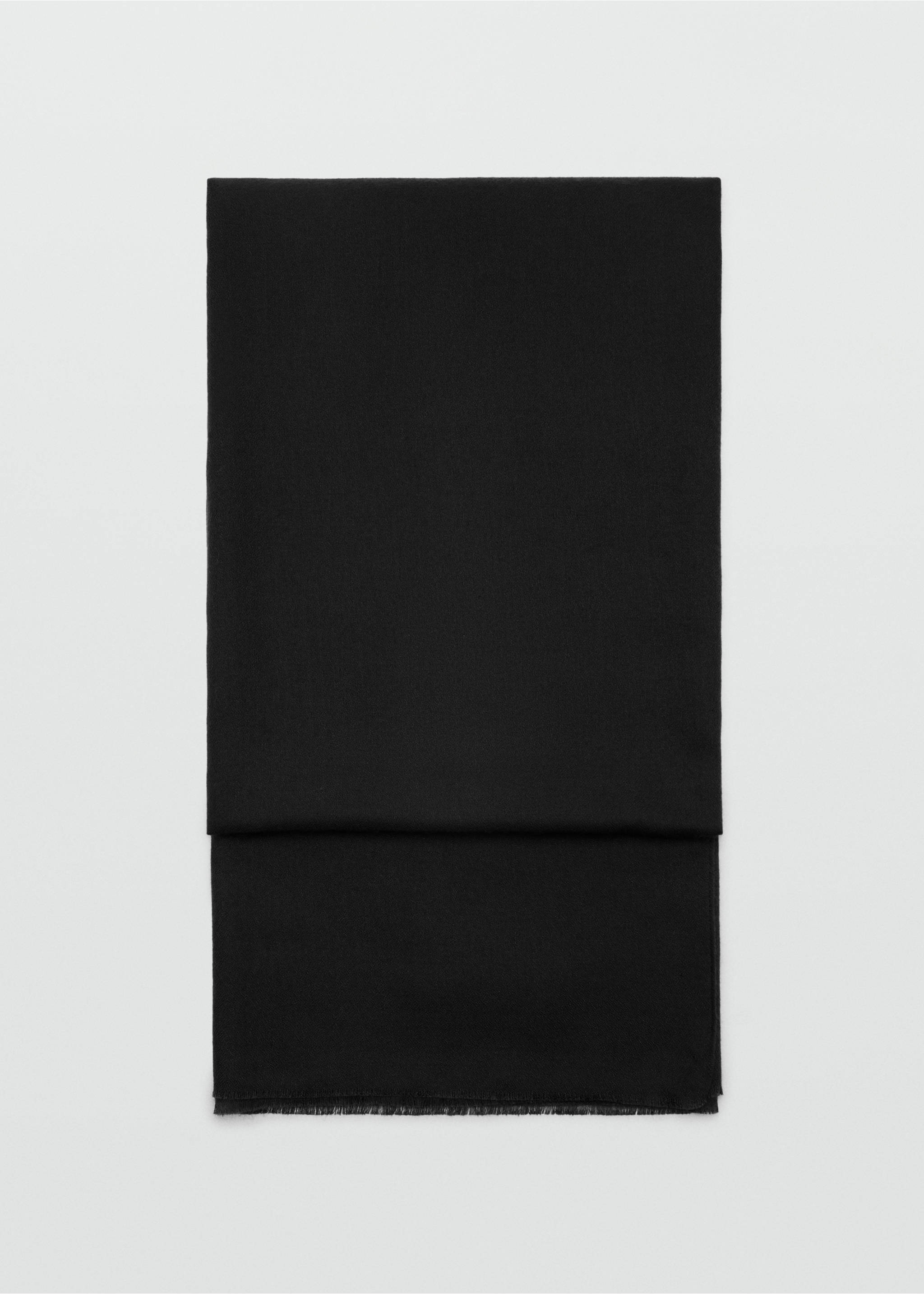 Foulard bords effilochés - Article sans modèle, Noir. Ref: 27041329-00.