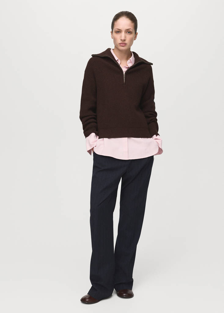 Sweater with contrasting zip collar — Chocolate