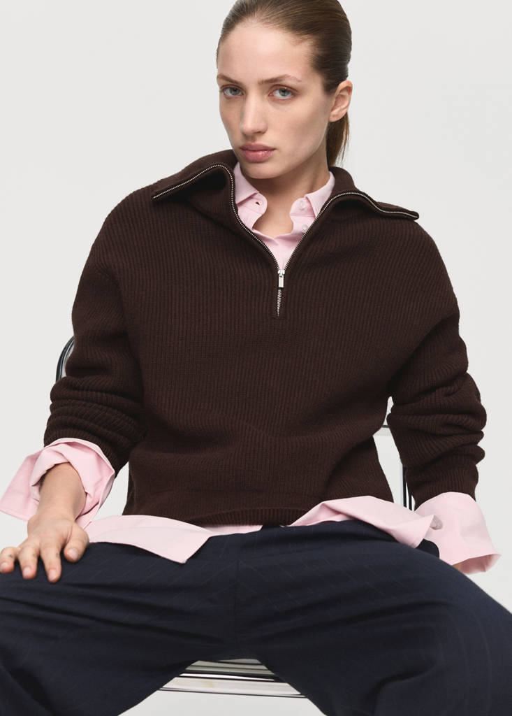 Sweater with contrasting zip collar — Chocolate
