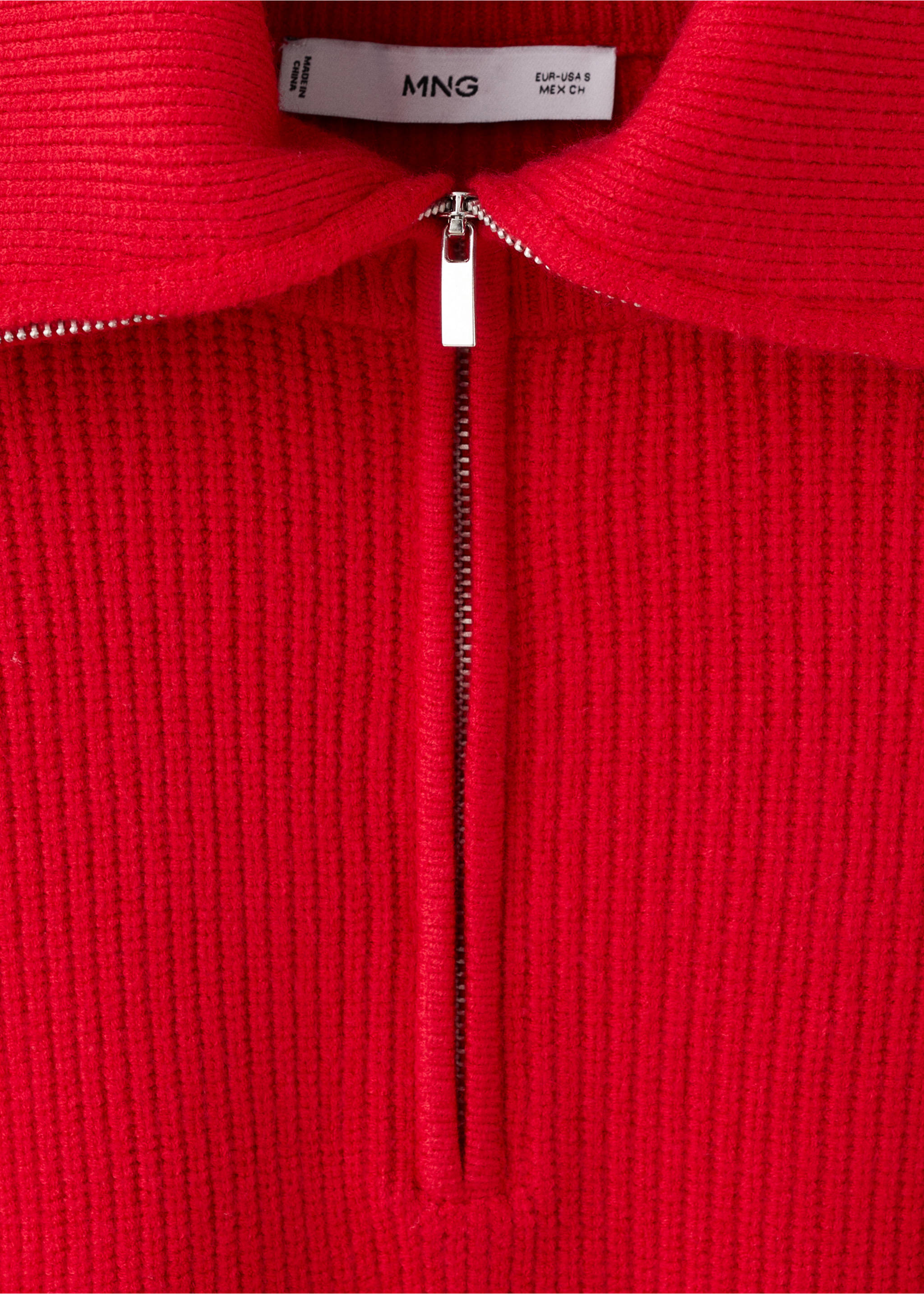 Pull col contrasté à zip - Détail de l'article 8, Rouge. Ref: 27041331-00.