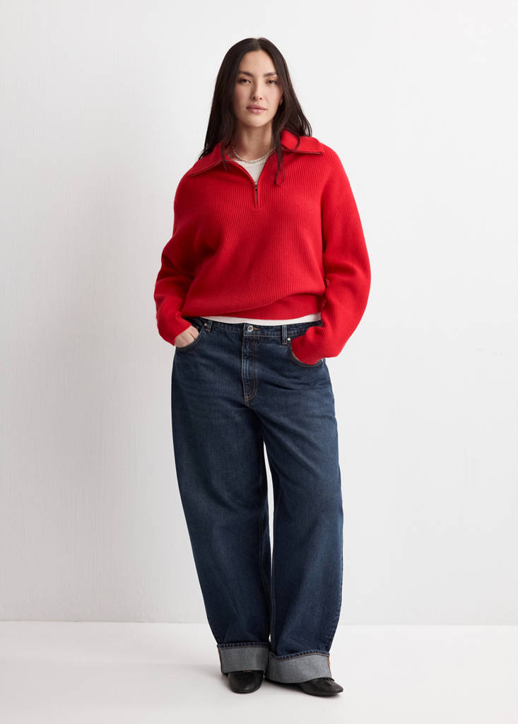 Sweater with contrasting zip collar — Red